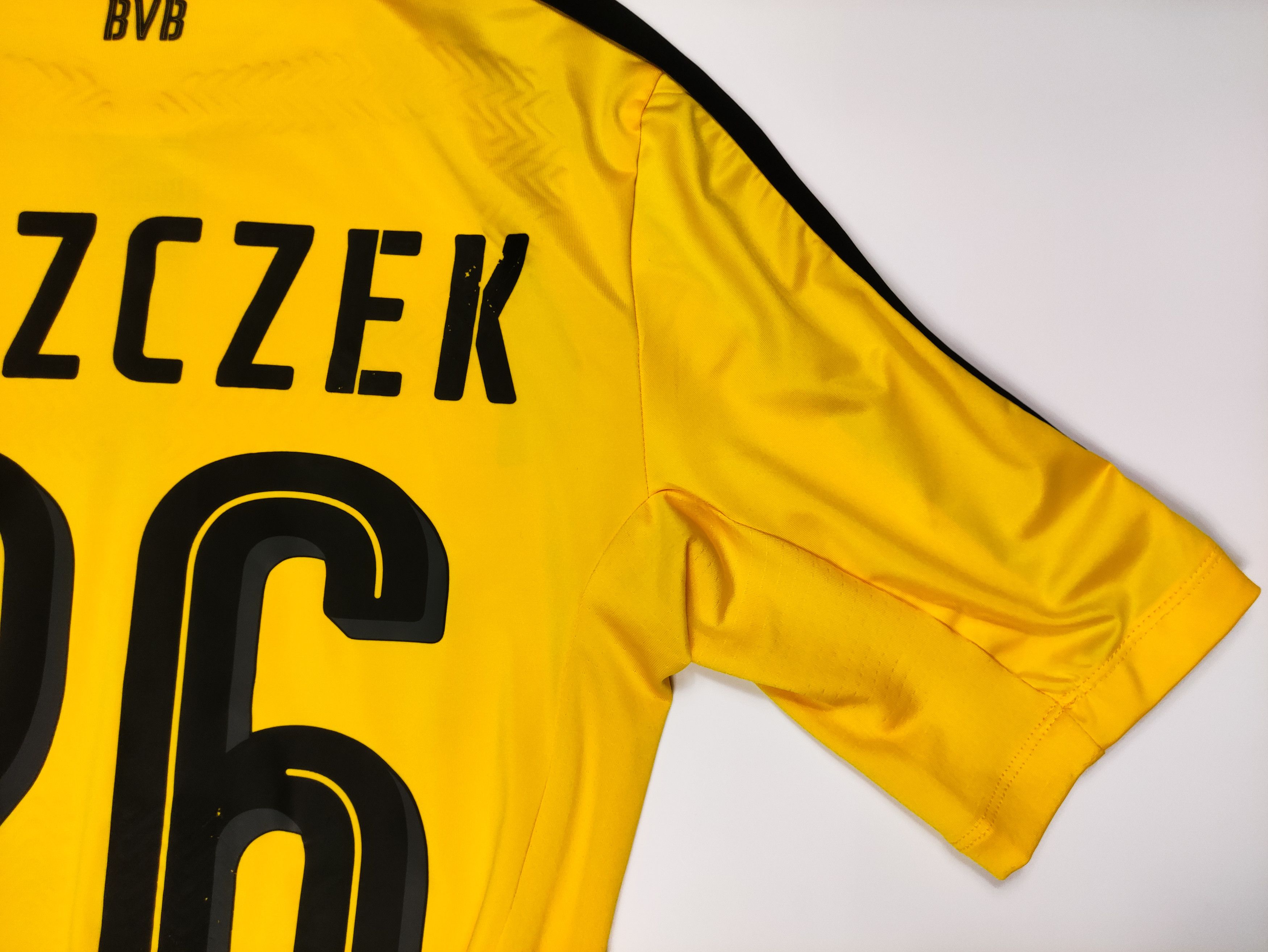 Puma Piszczek #26 Borrusia Dortmund 2016 2017 Puma Home BVB Shirt Size US S / EU 44-46 / 1 - 11 Thumbnail
