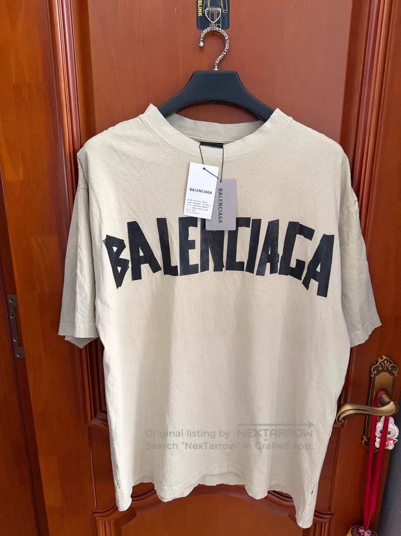 Balenciaga Balenciaga Light Bean Green Tape Logo Short Sleeve T-Shirt Size US L / EU 52-54 / 3 - 1 Thumbnail