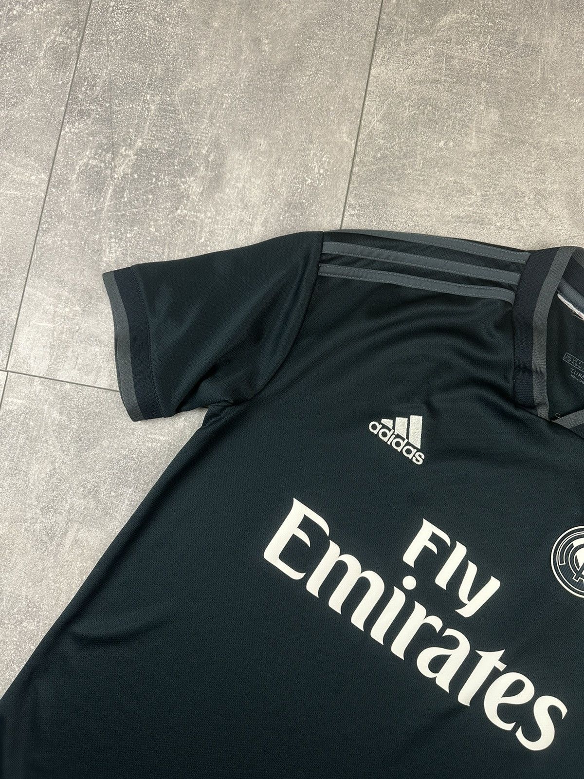 Adidas Adidas Real Madrid FC Away 2018/19 Soccer Football Jersey Size US S / EU 44-46 / 1 - 4 Thumbnail