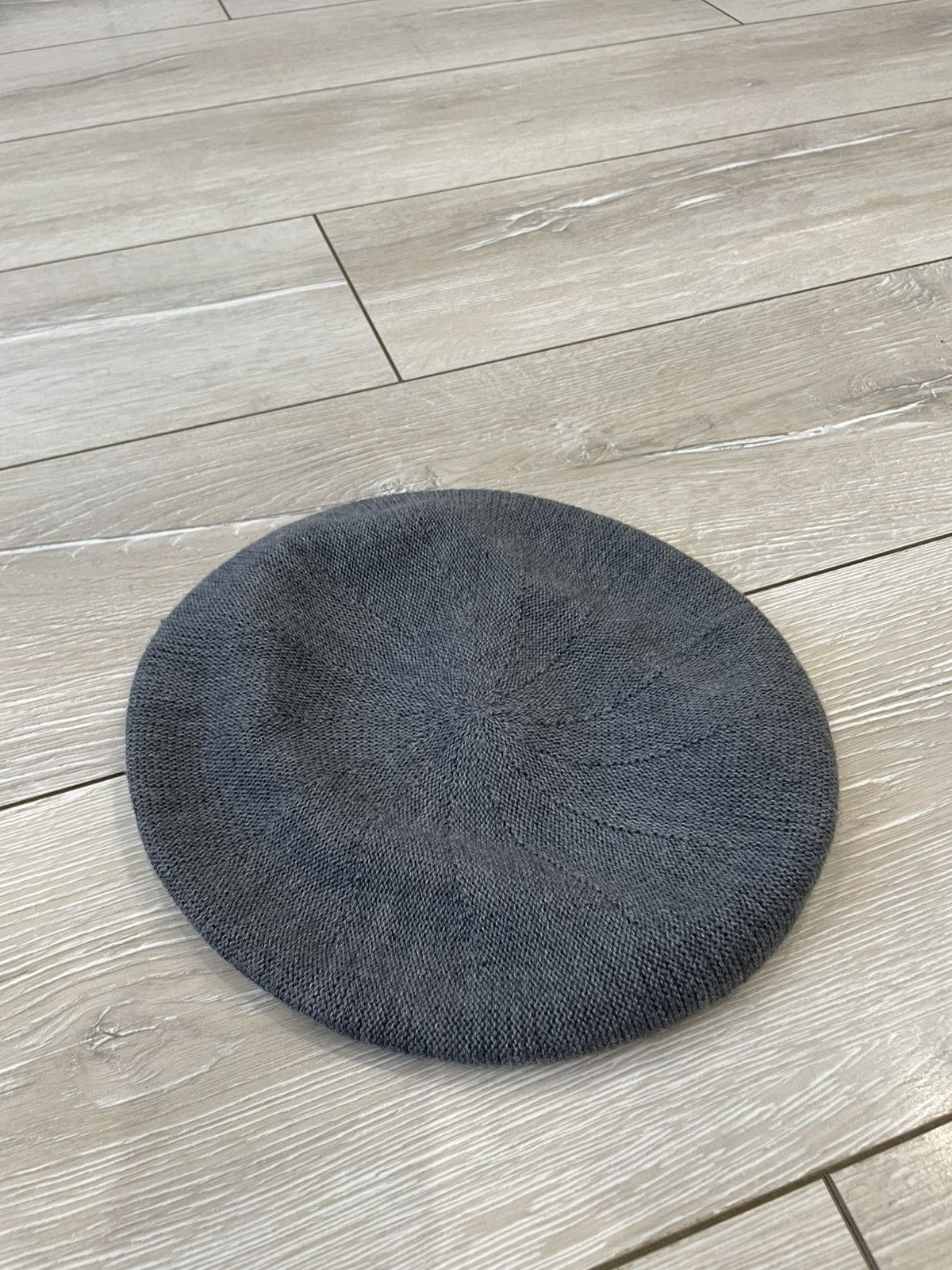 Giorgio Armani Vintage GIORGIO ARMANI Light Wool Beret hat Size ONE SIZE - 1 Thumbnail