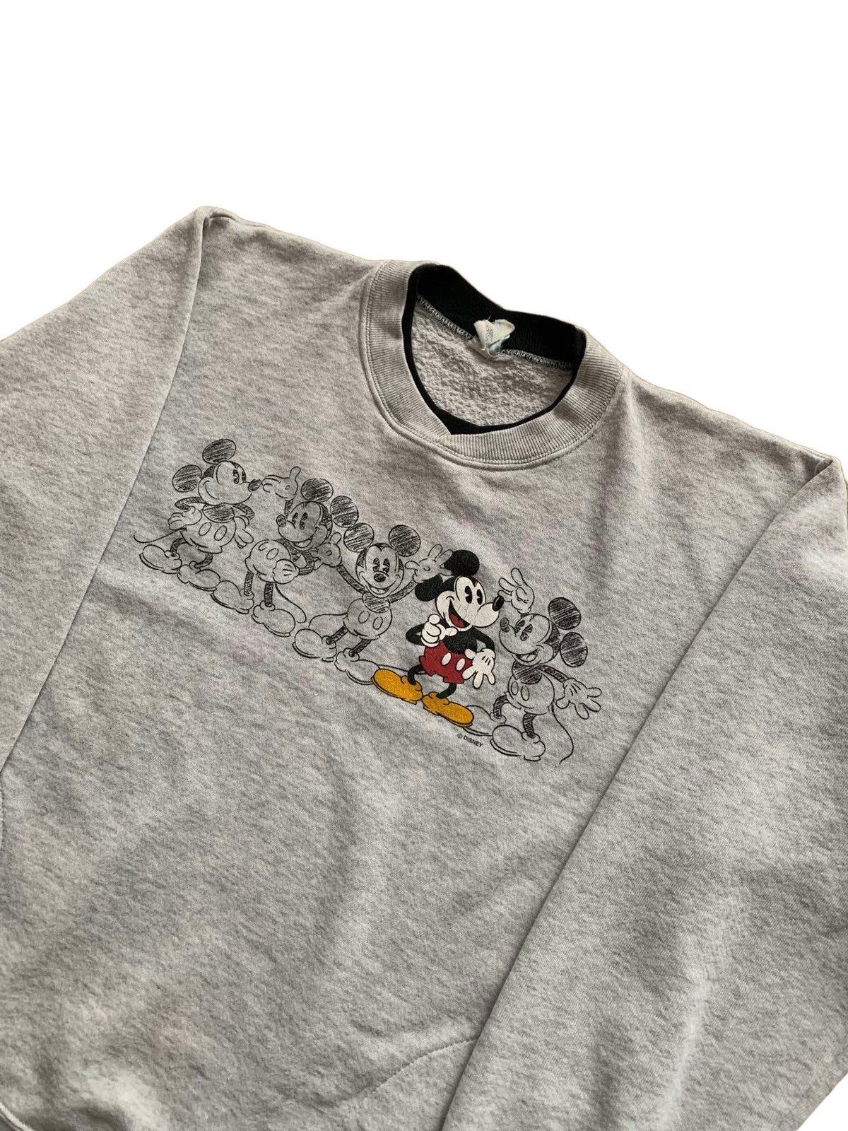 Disney × Mickey Mouse × Vintage Vintage 90s Disney Mickey Mouse Crewneck Sweatshirt Grey Size US M / EU 48-50 / 2 - 2 Thumbnail