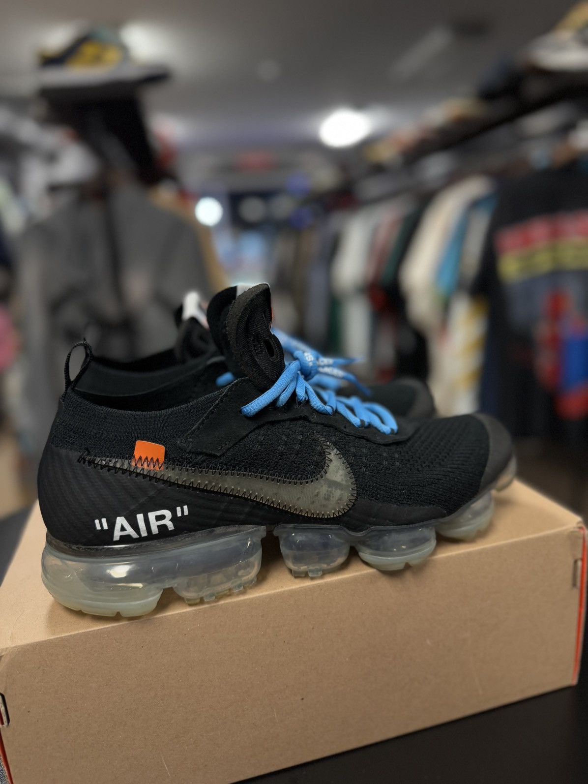 Off-White Nike Off White Vapormax Size 9.5 VNDS Size US 9.5 / EU 42-43 - 2 Thumbnail