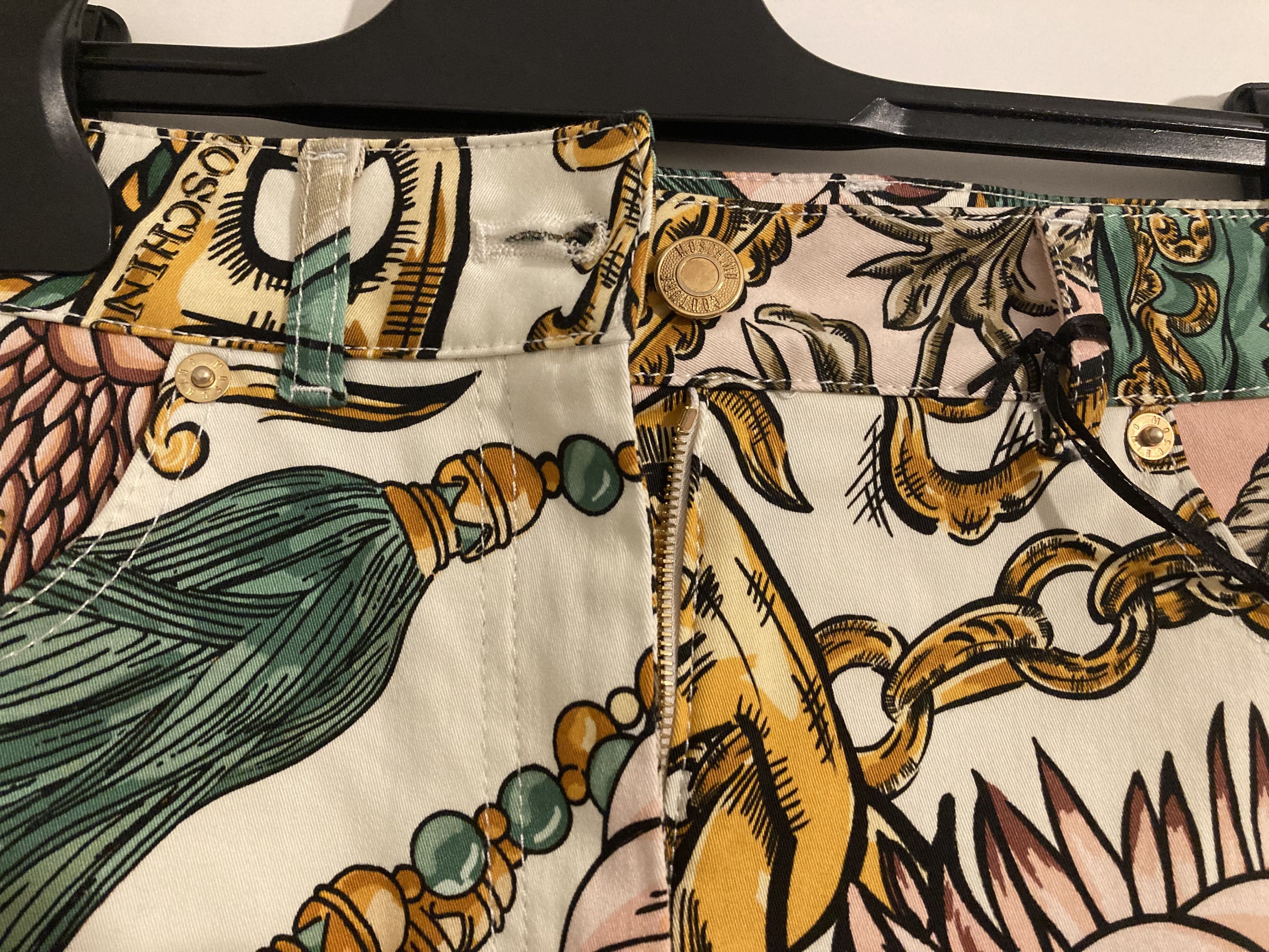 Moschino Moschino shorts size 6 USA(40 IT/W24) Size 24" / US 00 / IT 34 - 3 Thumbnail