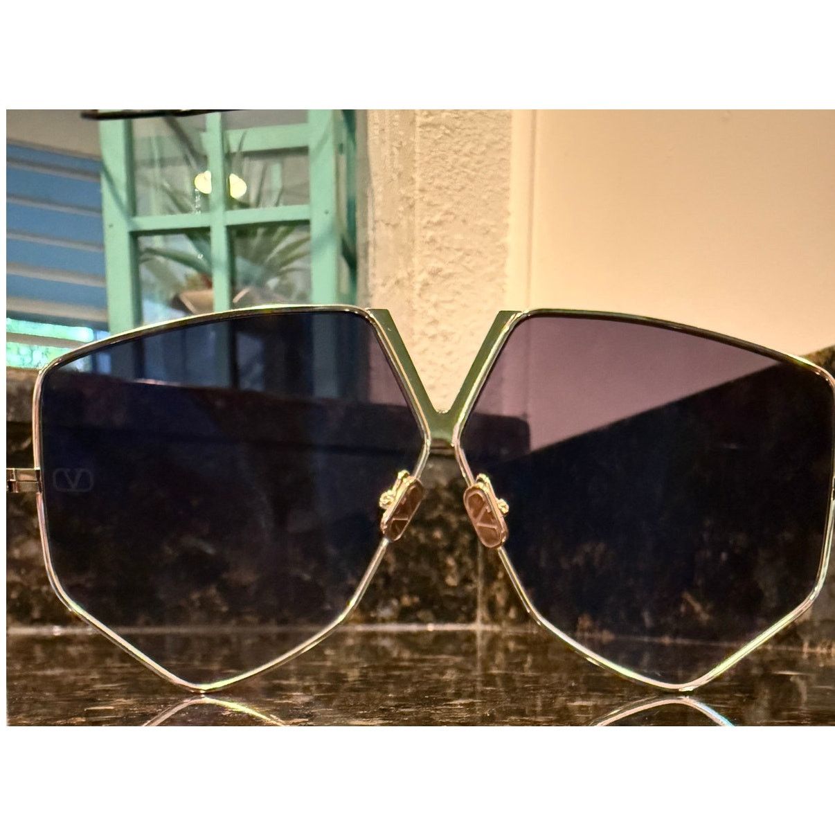 Valentino Valentino Garavani Rockstud Sunglasses . Size ONE SIZE - 3 Thumbnail