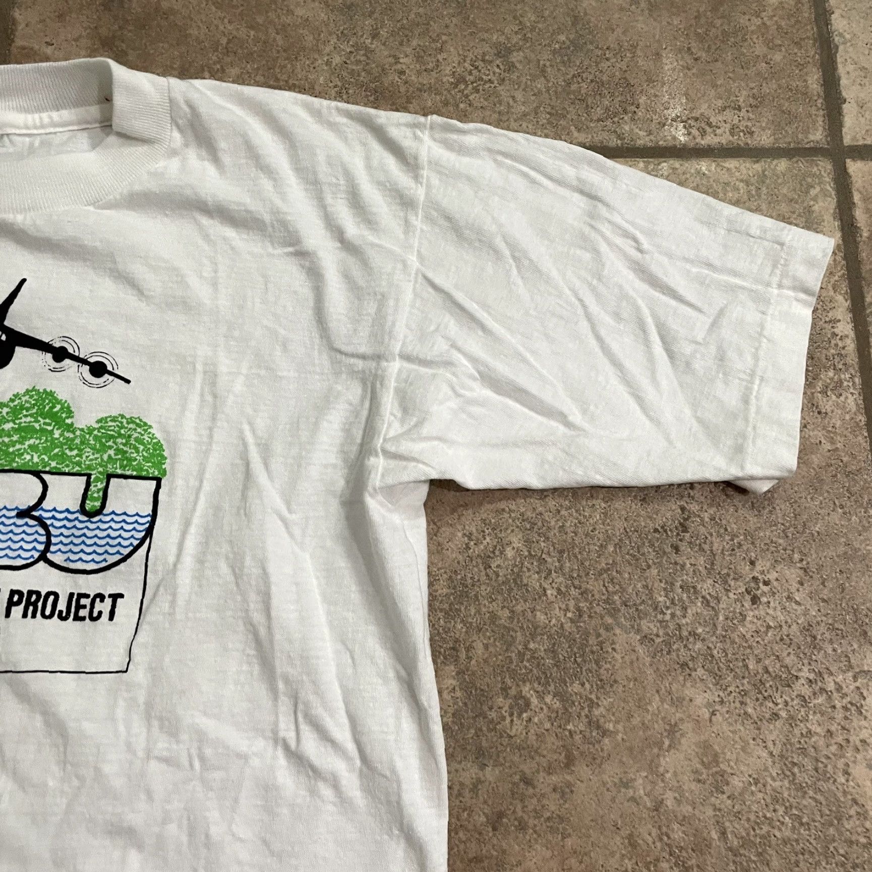 Vintage VINTAGE KUTUBU Tee Mens Size L White Graphic Single Stitch Shirt Size US L / EU 52-54 / 3 - 2 Thumbnail