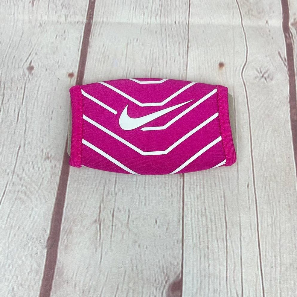Nike Nike Unisex Football Chin Shield 3.0 Color Vivid Pink/White Size ONE SIZE - 3 Thumbnail