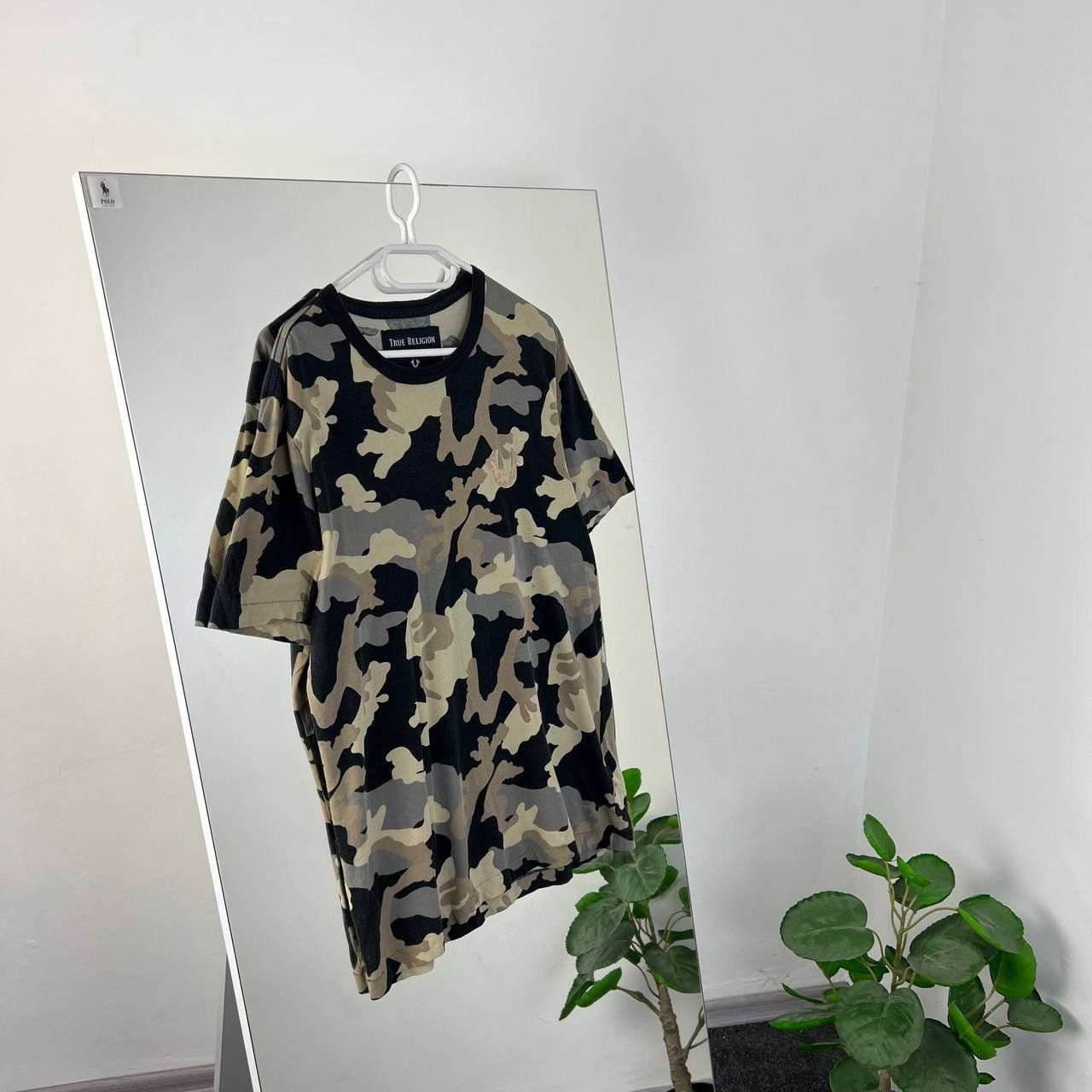 True Religion Vintage True Religion Big Logo Camo T-Shirt Size US M / EU 48-50 / 2 - 2 Thumbnail