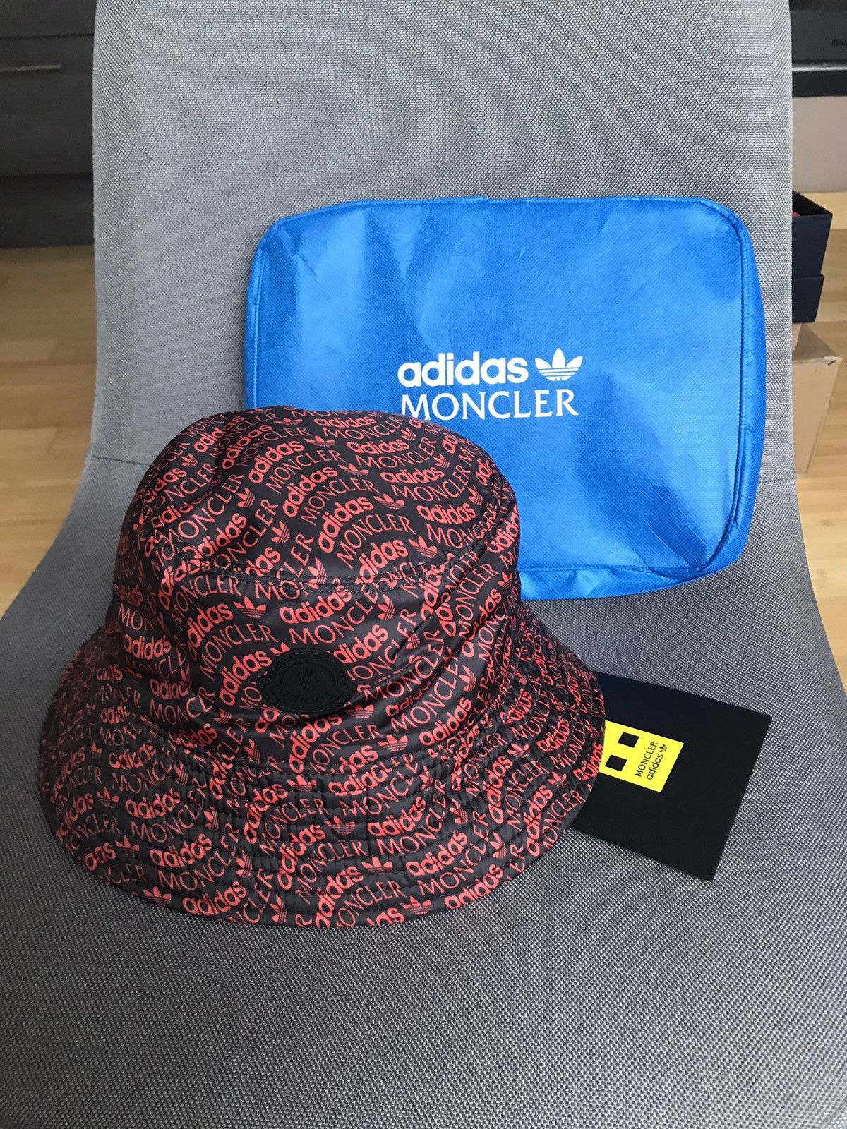 Moncler Moncler x Adidas size S shipping in EU Size ONE SIZE - 1 Thumbnail