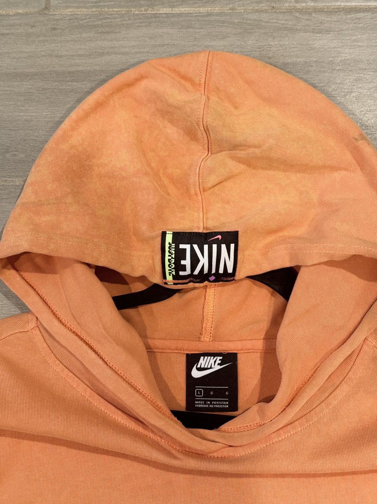 Nike Nike Orange Cropped Hoodie Women’s L Retro Washed Streetwear Size L / US 10 / IT 46 - 5 Thumbnail