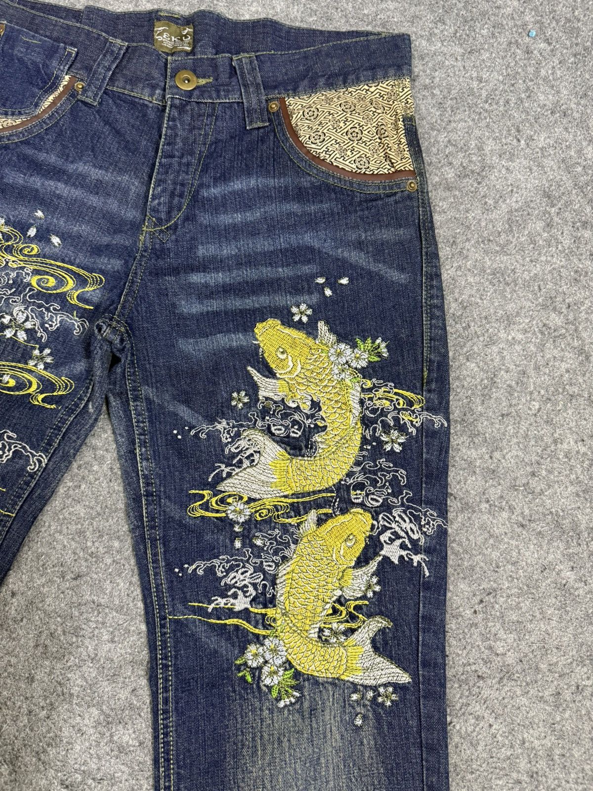 Karakuri Tamashii A6 GOLD FISH KOI EMBROIDERED LIKE KARAKURI SUKAJAN Size US 34 / EU 50 - 3 Thumbnail