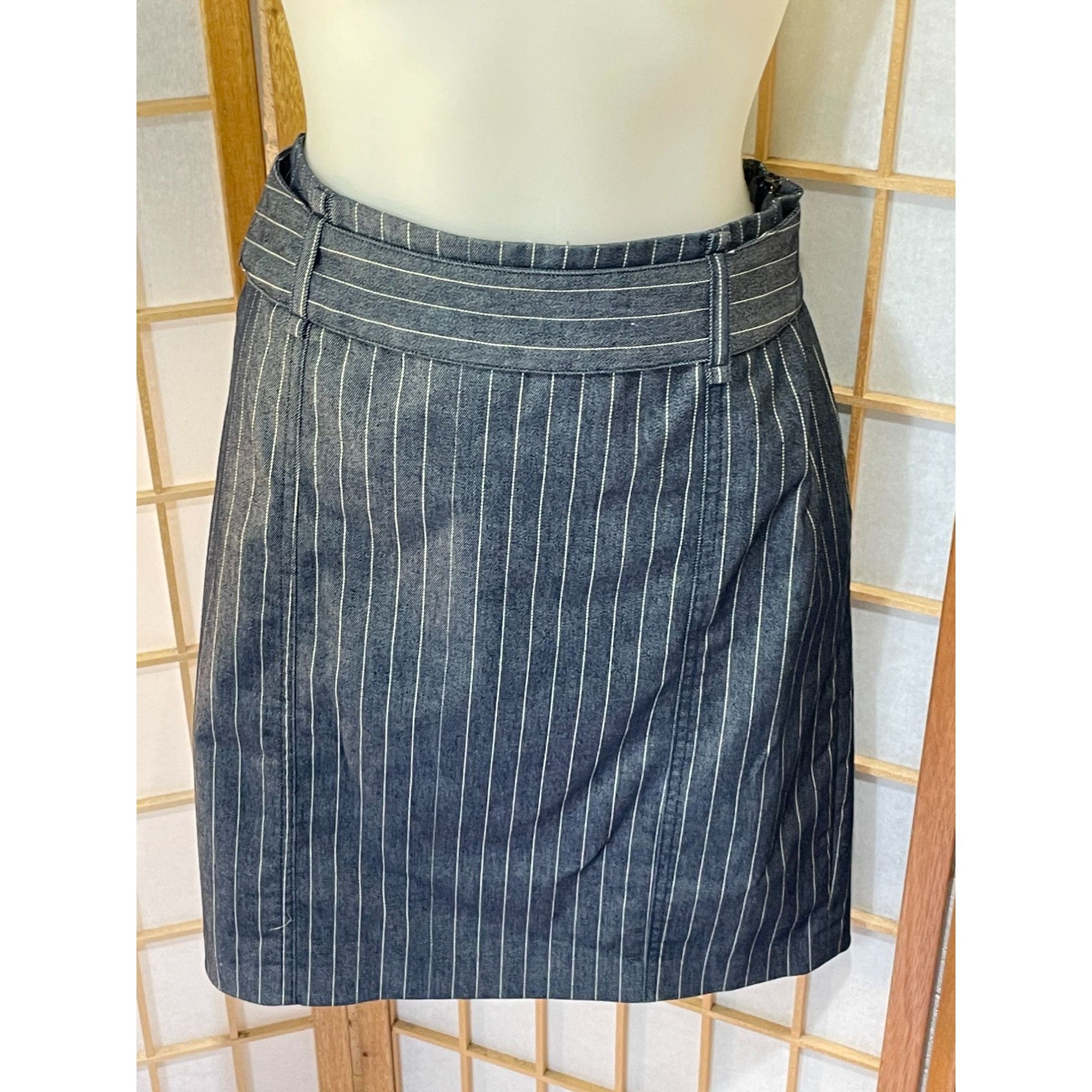 Victoria's Secret Body by Victoria Pinstripe Skirt Size 28" / US 6 / IT 42 - 9 Thumbnail