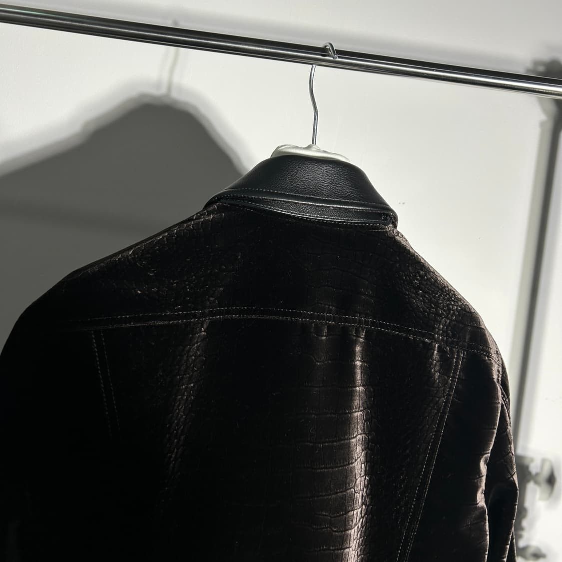Tom Ford Tom Ford Leather Trimmed Croc-Effect Velvet Jacket Size US M / EU 48-50 / 2 - 5 Thumbnail