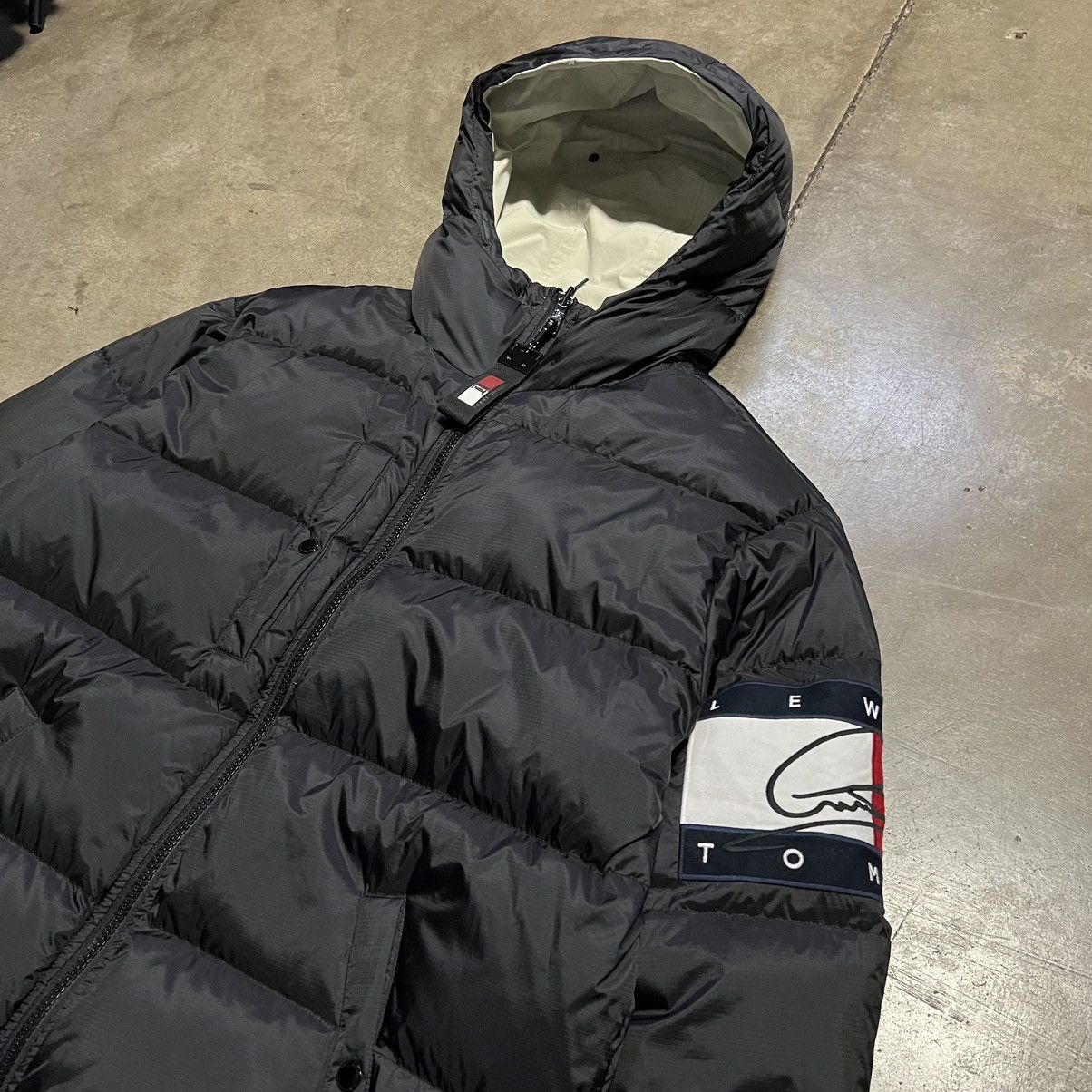 Tommy Hilfiger Tommy Hilfiger Lewis Hamilton Puffer Jacket Parka Coat Down Size US L / EU 52-54 / 3 - 3 Thumbnail