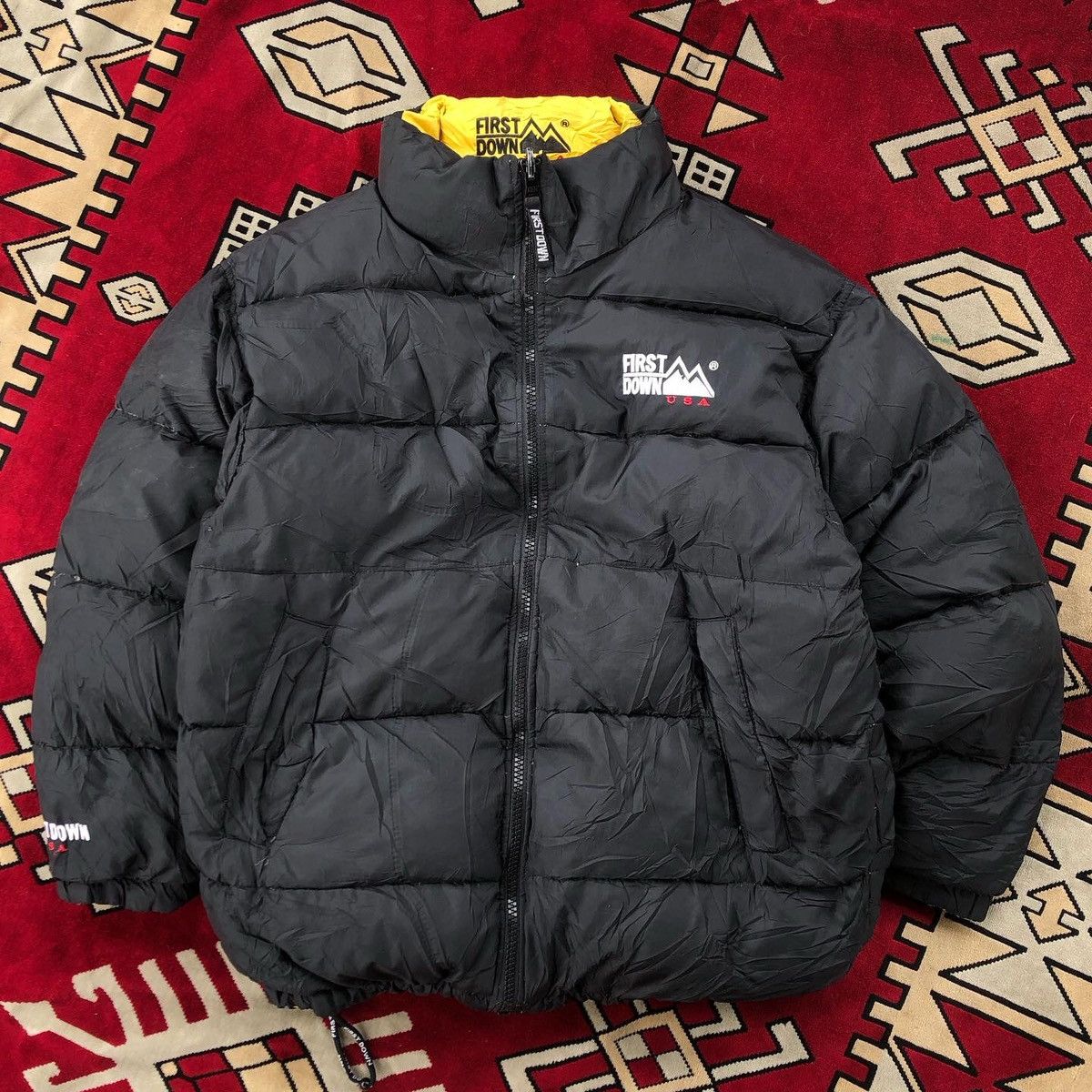 image of Vintage Firstdown Usa Goose Down Reversible in Black/Yellow, Men's (Size Medium)