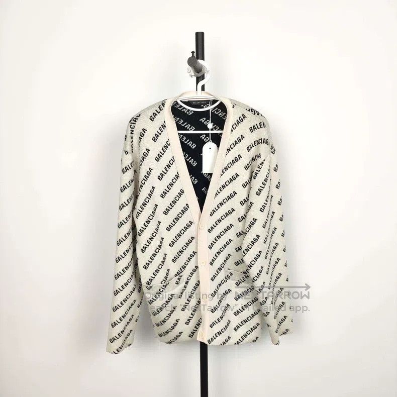 Balenciaga Balenciaga Wool Logo Cardigan White Size US M / EU 48-50 / 2 - 1 Thumbnail