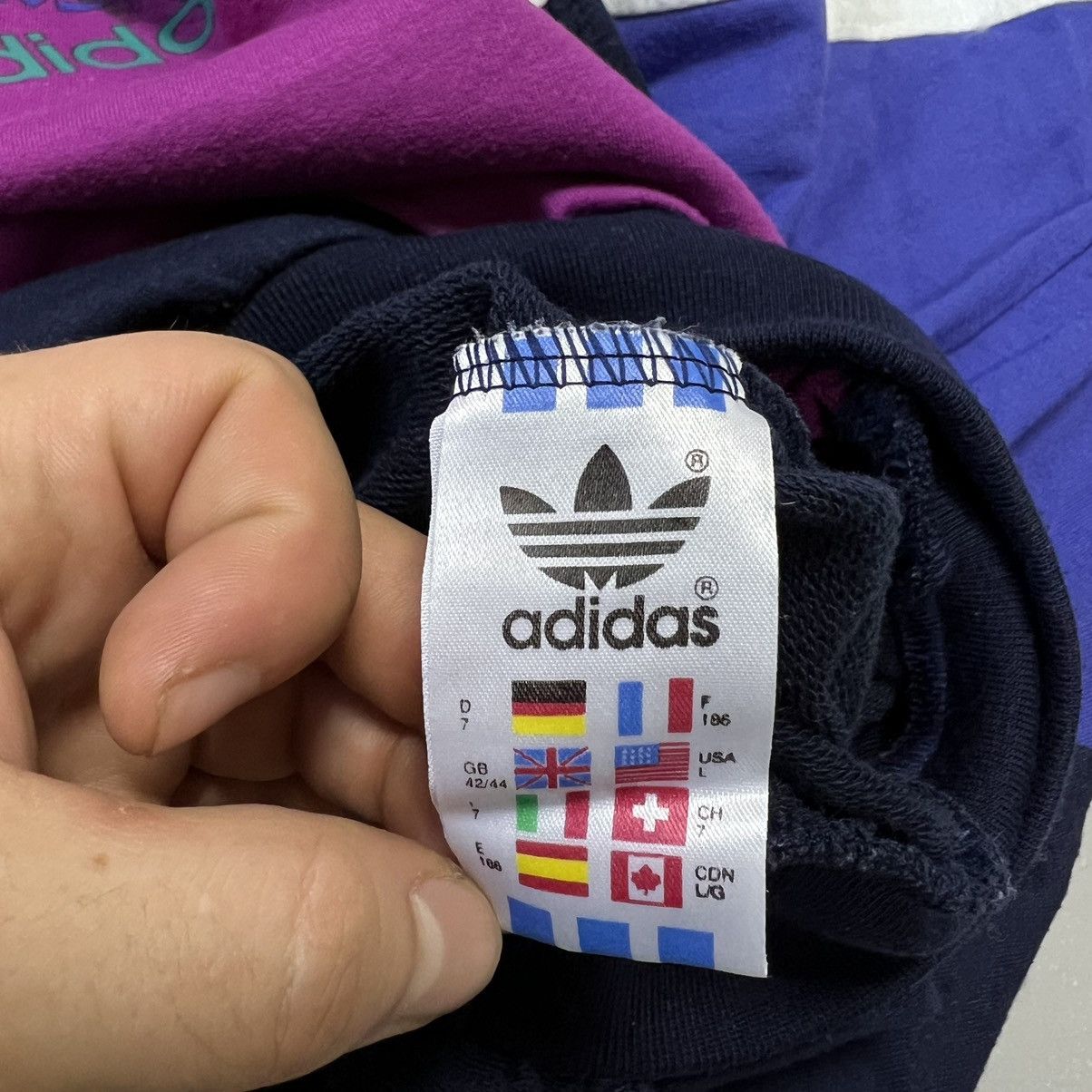 Vintage Adidas Vintage World Wide Brand Very Rare Sweatshirt Size US L / EU 52-54 / 3 - 17 Thumbnail
