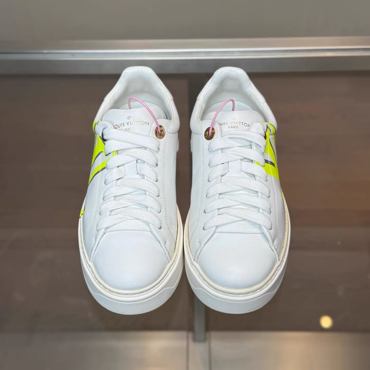 Louis Vuitton LV Time Out White Green Monogram Sneaker 36.5 98 Size US 6 / IT 36 - 5 Thumbnail