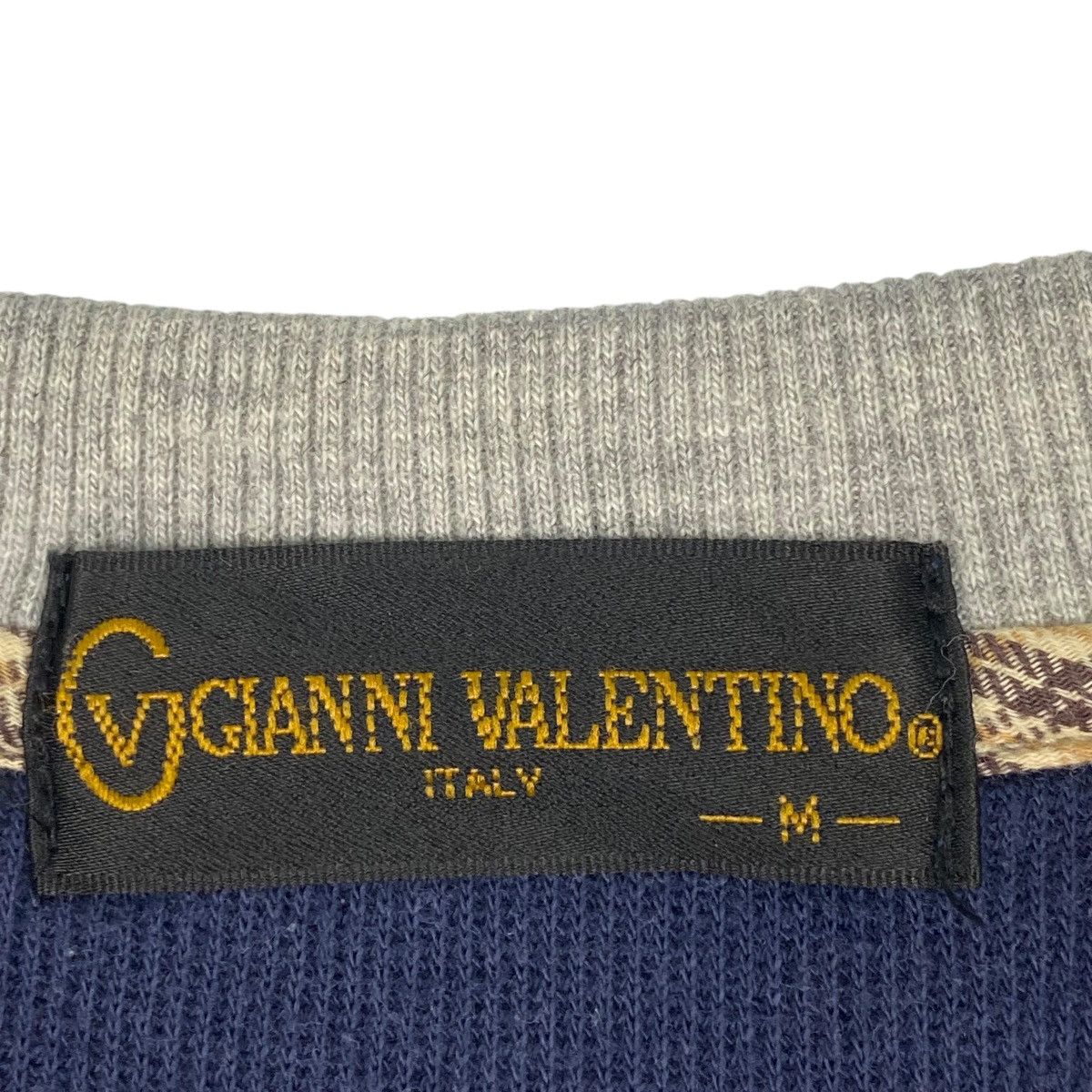 Other Vintage Gianni Valentino Embroidered Crewneck BNavyBlue Size US M / EU 48-50 / 2 - 5 Thumbnail