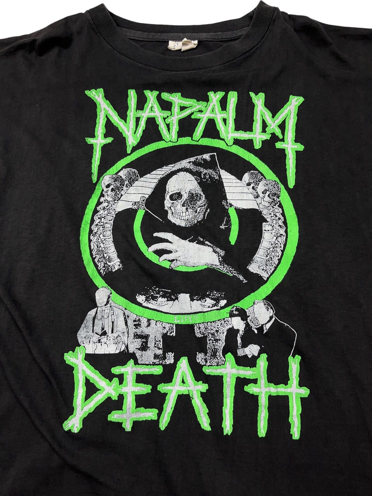 Band Tees Vintage 90s Napalm Death Life? T-shirt Carcass Nasum Brutal Size US XL / EU 56 / 4 - 7 Thumbnail