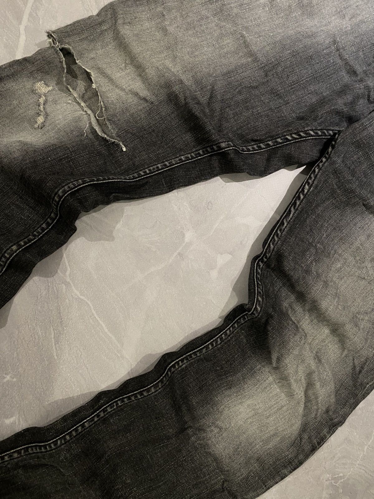 Tommy Hilfiger Tommy Hilfiger Distressed Wash Slim Fit 90s Size US 34 / EU 50 - 3 Thumbnail