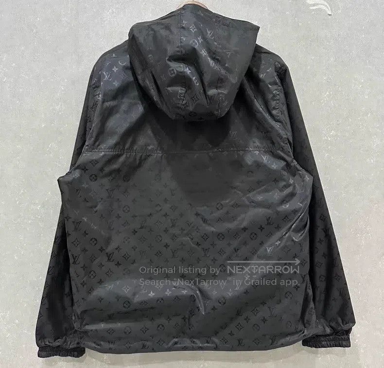 Louis Vuitton Louis Vuitton Pin full logo double-sided wear assault jack Size US M / EU 48-50 / 2 - 7 Thumbnail