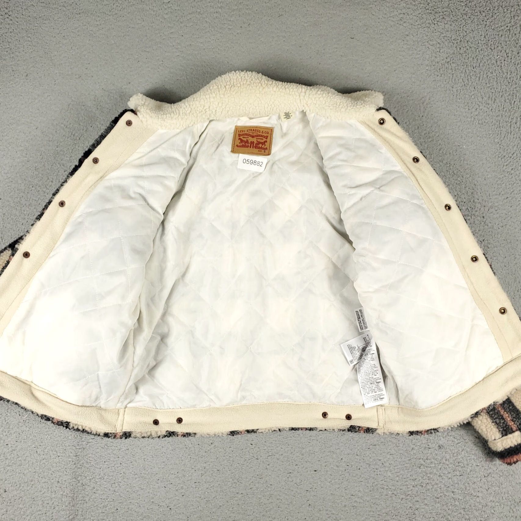 Levi's Levi's Jacket Womens Size Small Beige Plaid Fleece Sherpa Bomber Coat Short Regular Classic Modern American Size S / US 4 / IT 40 - 6 Thumbnail