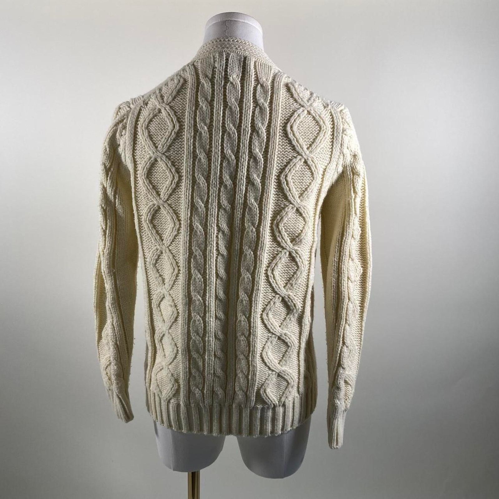 Other Cream vintage 1970s acrylic cardigan Size M / US 6-8 / IT 42-44 - 4 Thumbnail