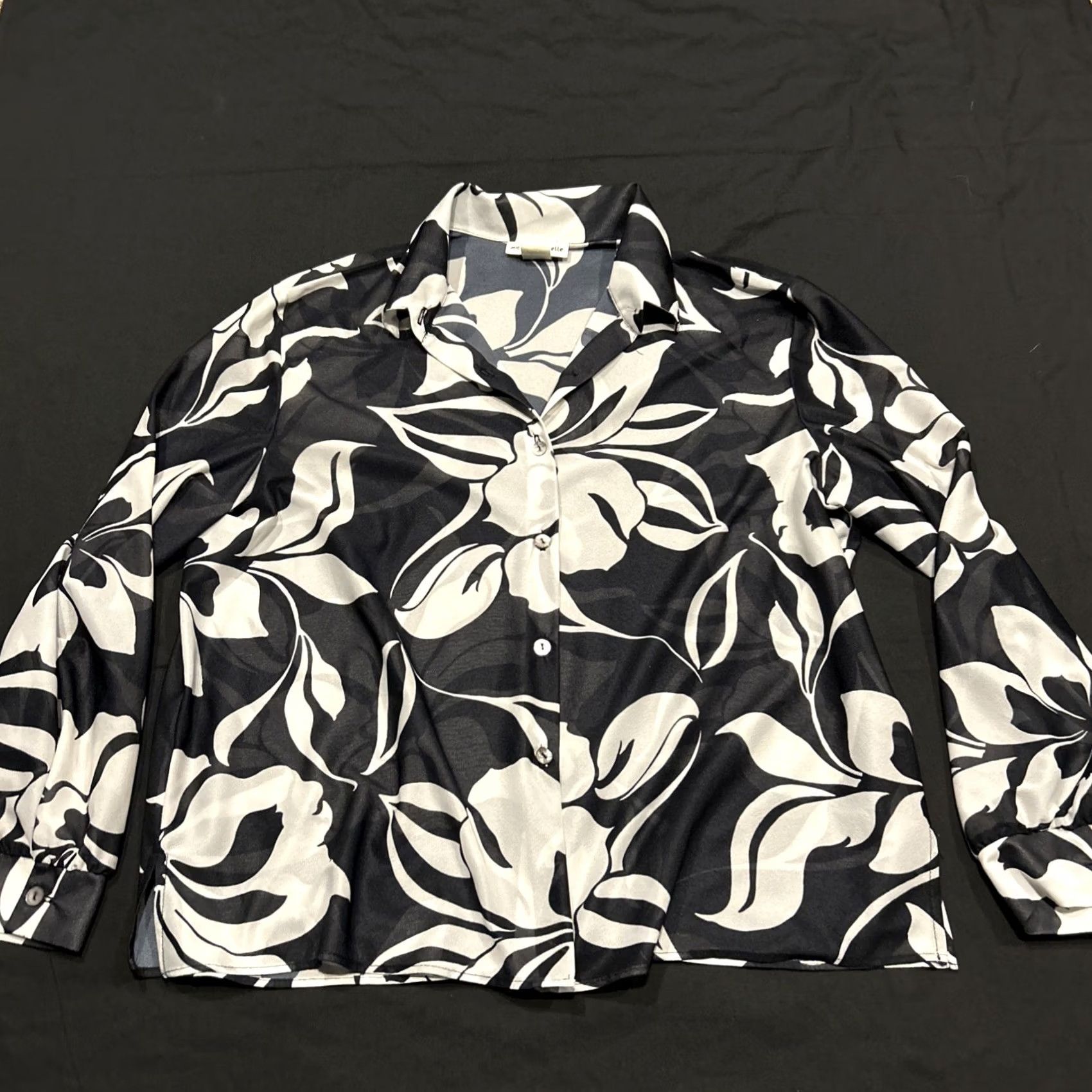 Vintage Vintage Michele Michelle Black Floral Long Sleeve Button Up Blouse XL B27 Size XL / US 12-14 / IT 48-50 - 2 Thumbnail