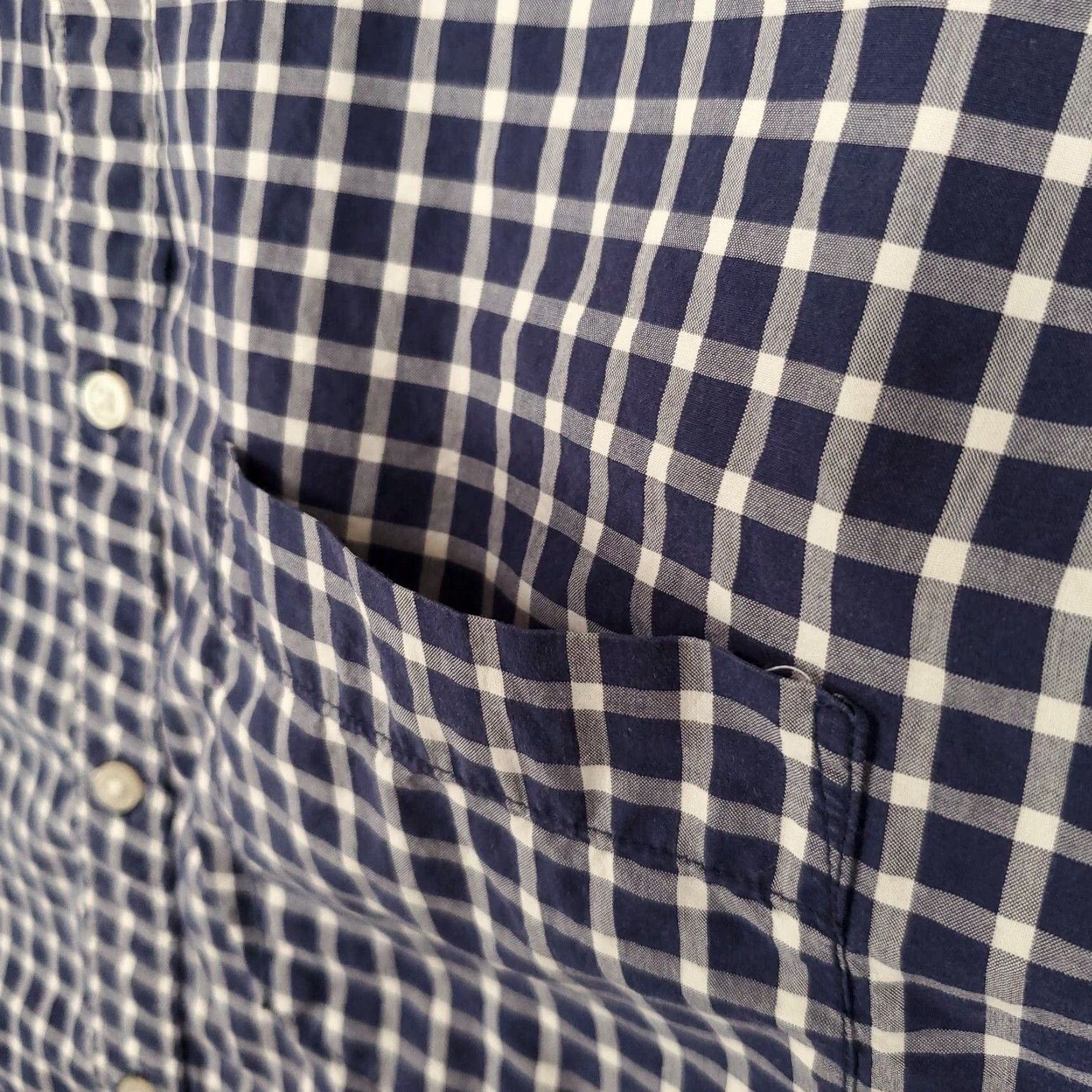 Uniqlo Uniqlo Shirt Men Large Blue White Plaid Button-Up Long Sleeve Cotton Casual Business Size US L / EU 52-54 / 3 - 5 Thumbnail