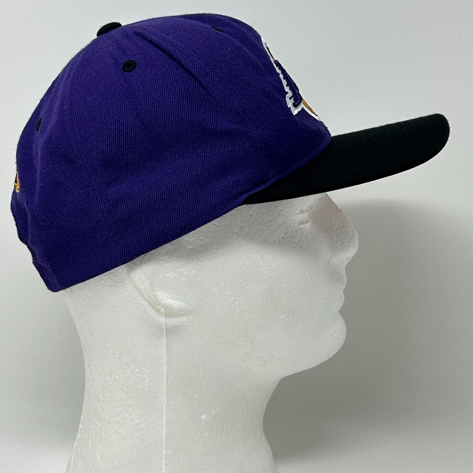 Mitchell & Ness Los Angeles Lakers Hat Baseball Cap Mitchell & Ness Purple Size ONE SIZE - 7 Thumbnail
