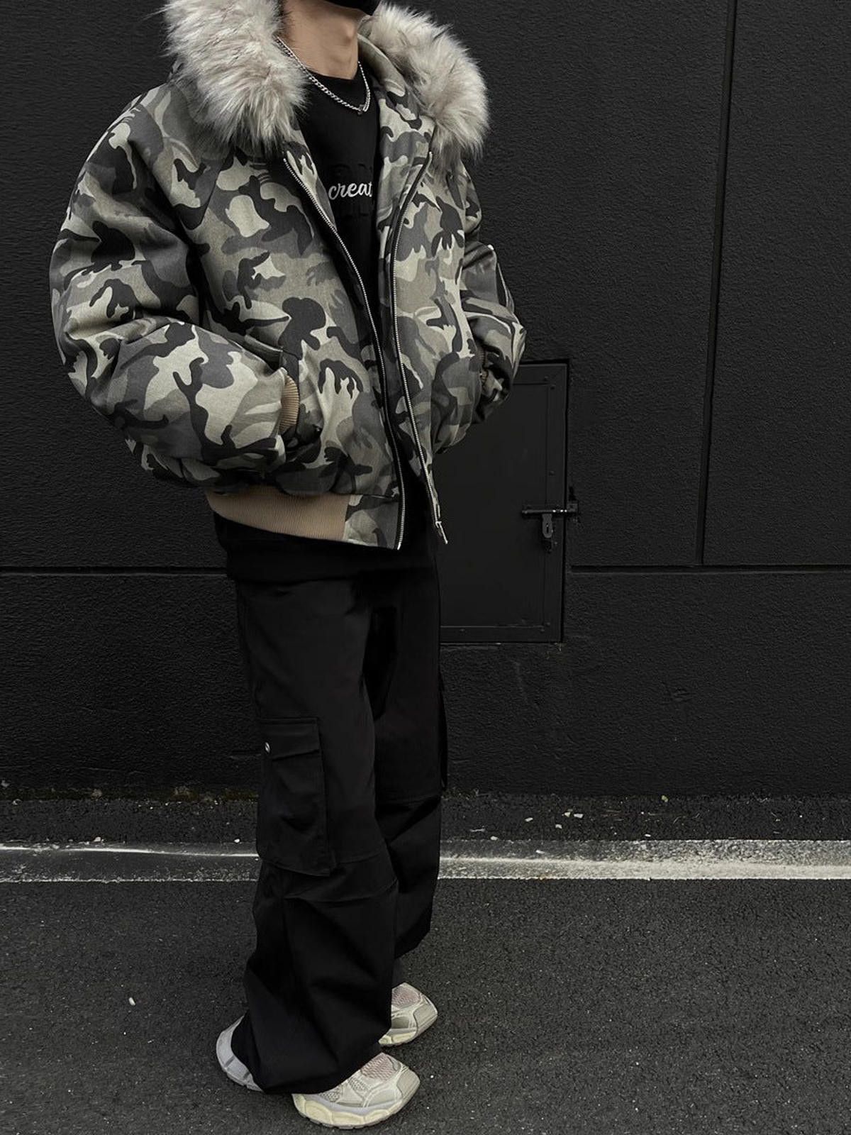 Vintage Green Camouflage Fur Hood Bomber Jacket, Men's Outerwear Size US L / EU 52-54 / 3 - 2 Thumbnail