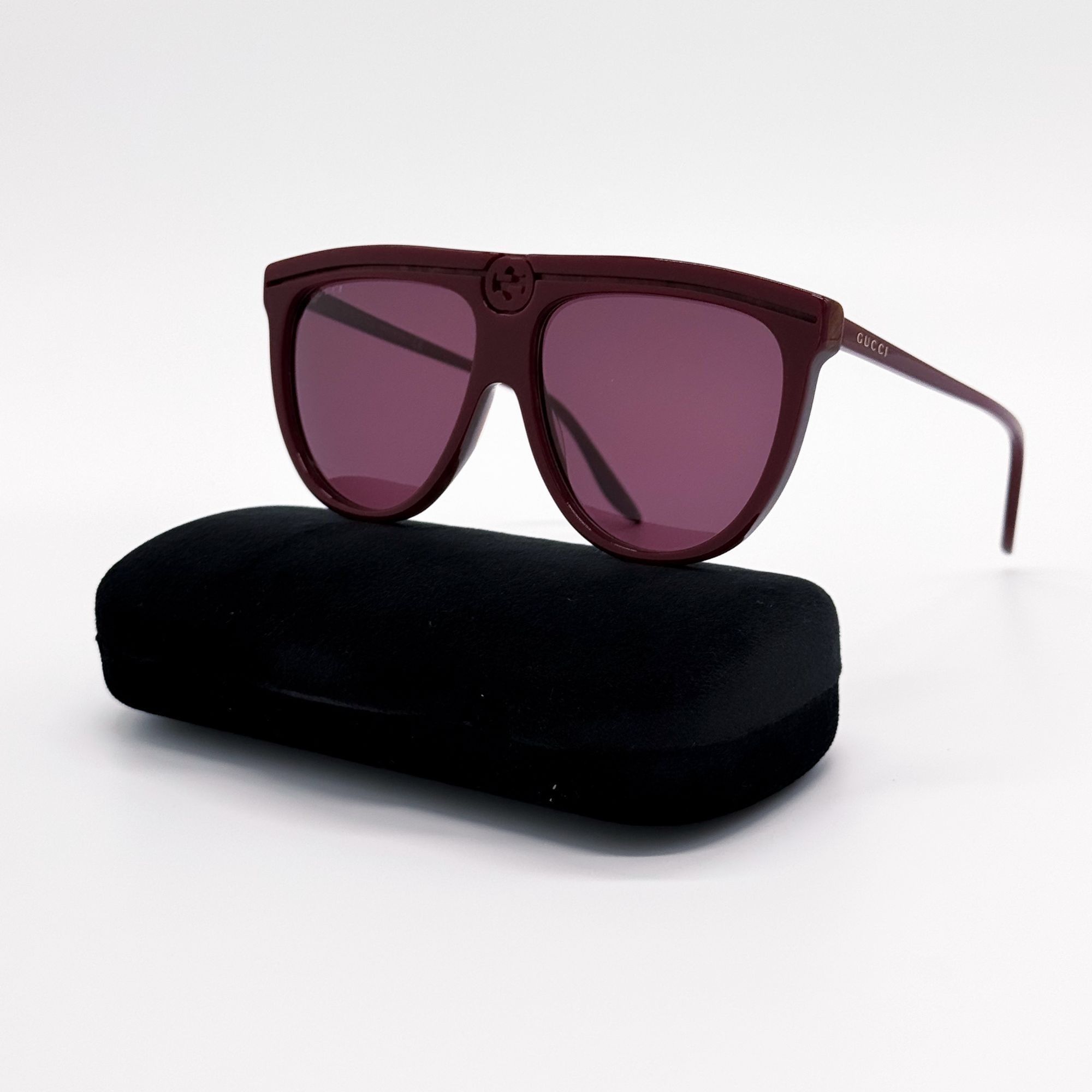 Gucci GG1631S 001 Sunglasses Transparent Red Shield Frame, Light Red Lenses Brand New GUCCI Sunglasses GG1631S Acetate Black Shield 99  main image 3