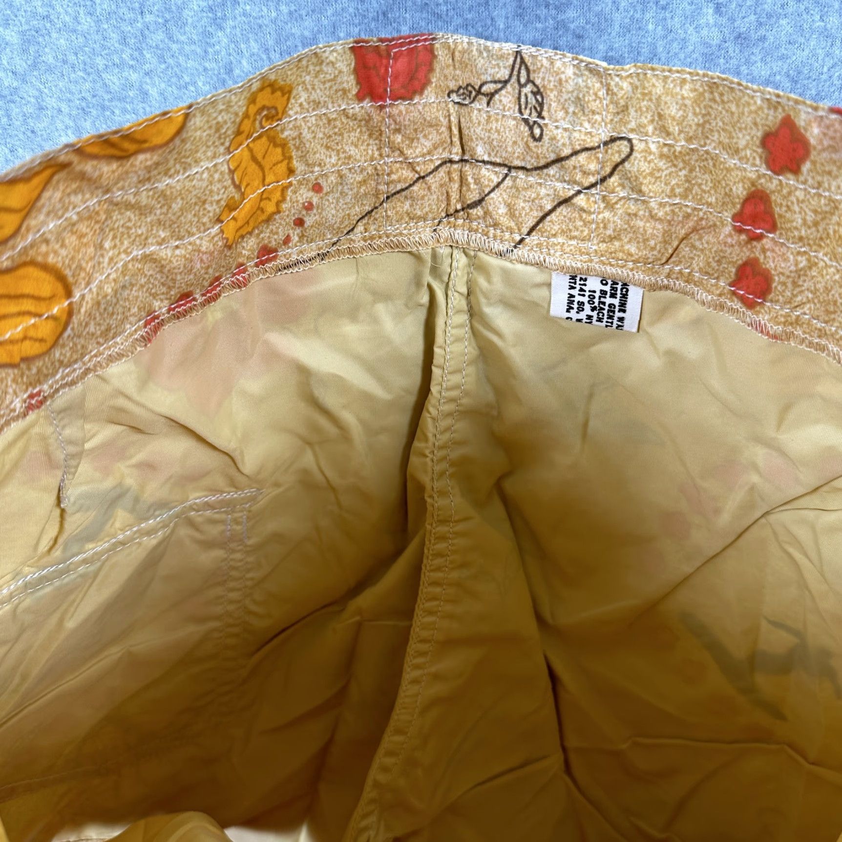 Vintage Birdwell Beach Britches Shorts Mens 28 Yellow Floral Surf Swim Dolphin Hibiscus Board Shorts Quick Dry Lined Back Pocket Drawstring Size US 28 / EU 44 - 2 Thumbnail