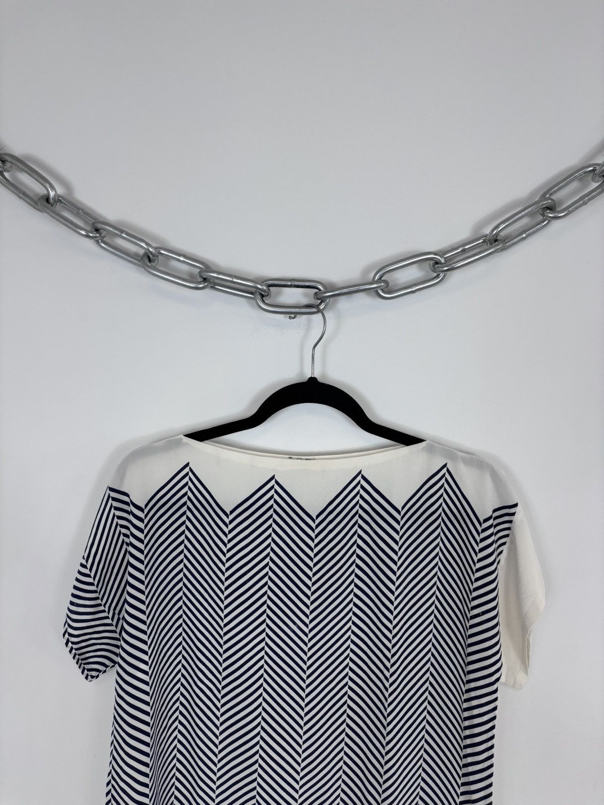 Gianfranco Ferre Vintage Gianfranco Ferre Women’s Herringbone T-Shirt Blouse Size M / US 6-8 / IT 42-44 - 3 Thumbnail