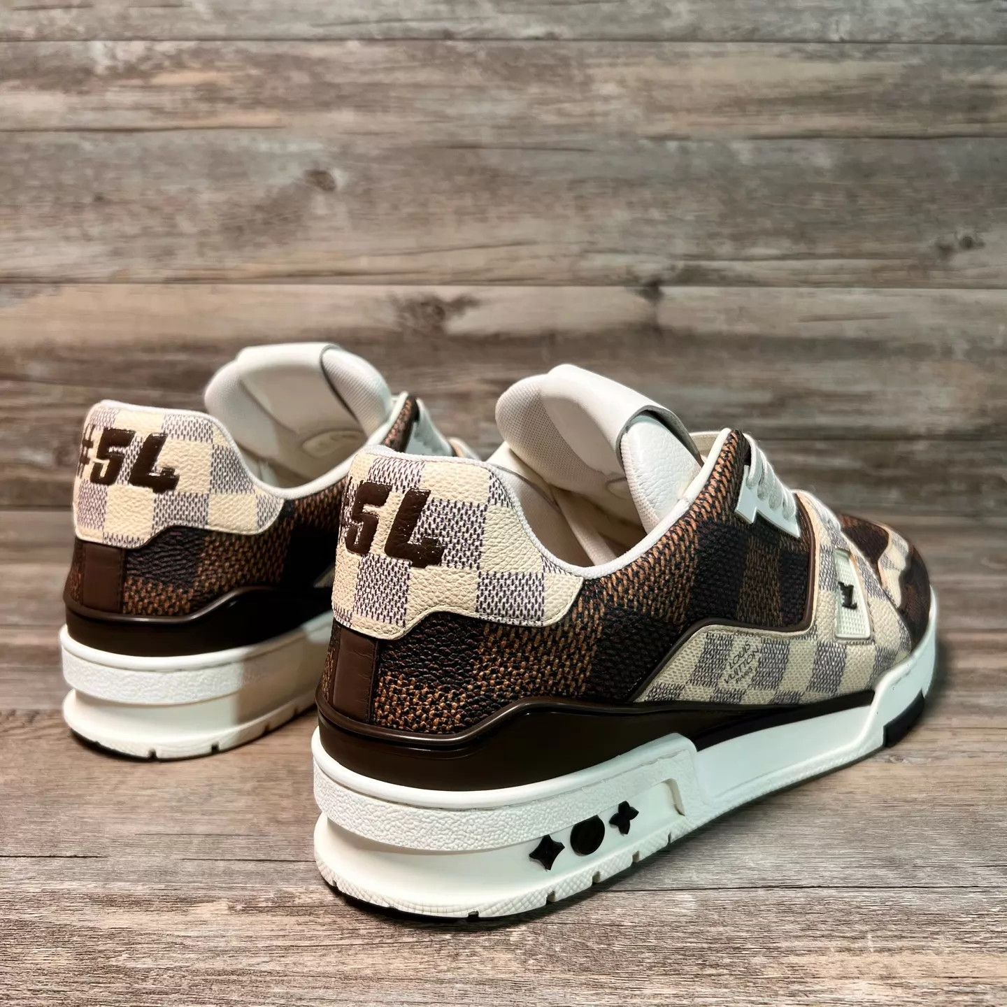 Louis Vuitton LV Trainer Brown Checkerboard UK9/43 95 New No Box Size US 10 / EU 43 - 3 Thumbnail