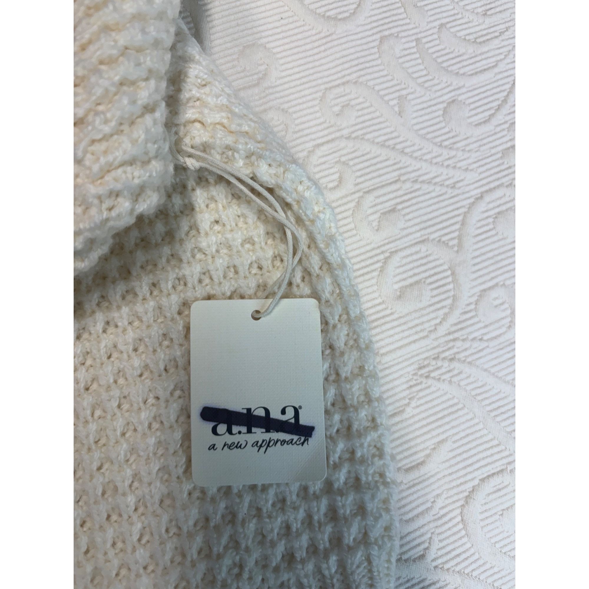 Other a.n.a Petite Women’s Textured Stitch Crew Neck Sweater, Ivor Size ONE SIZE - 8 Thumbnail
