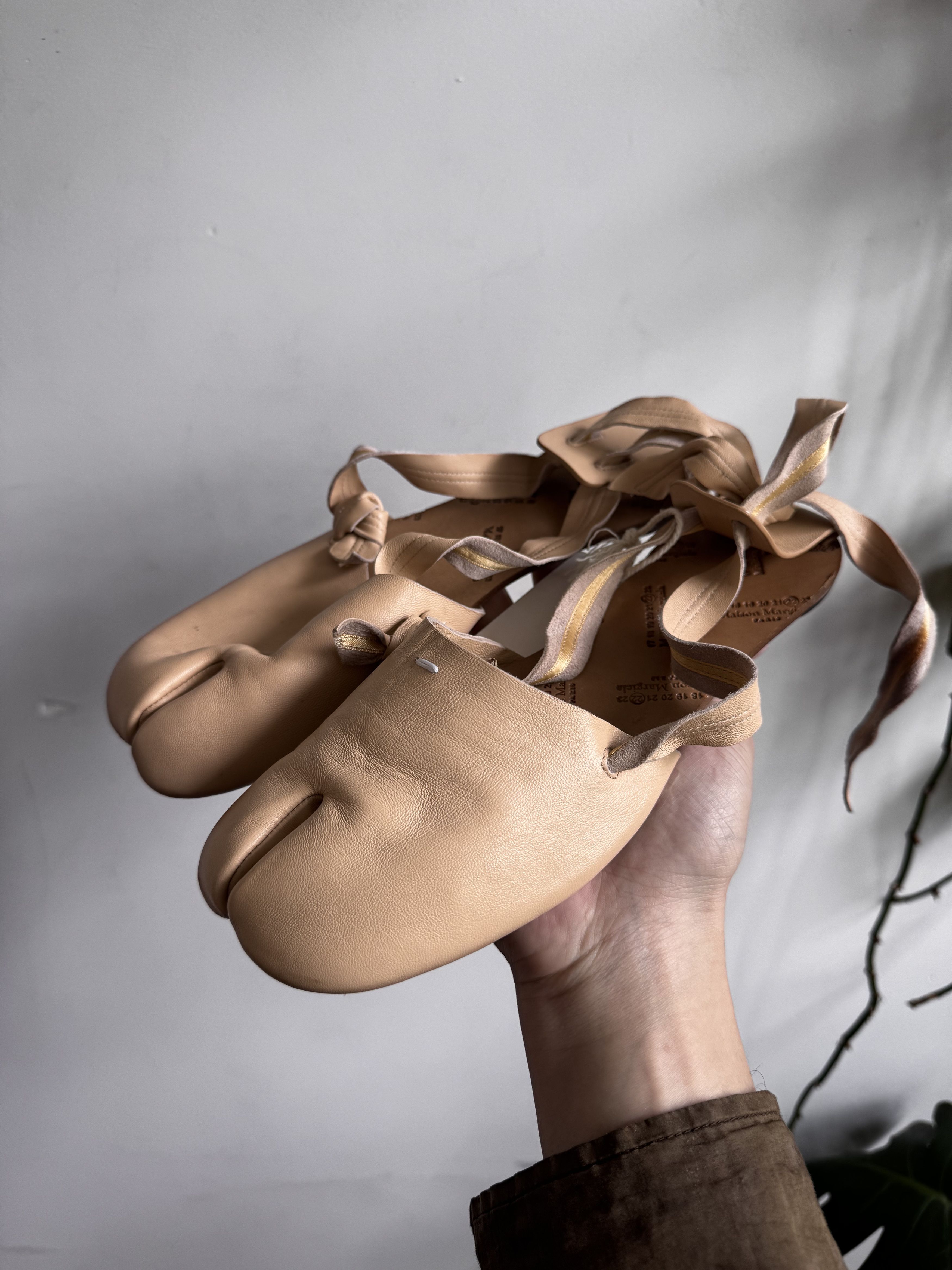 Maison Margiela Masion Margiela Leather Tabi Strap Ballet Flats Size 37.5 Size US 7.5 / IT 37.5 - 1 Thumbnail