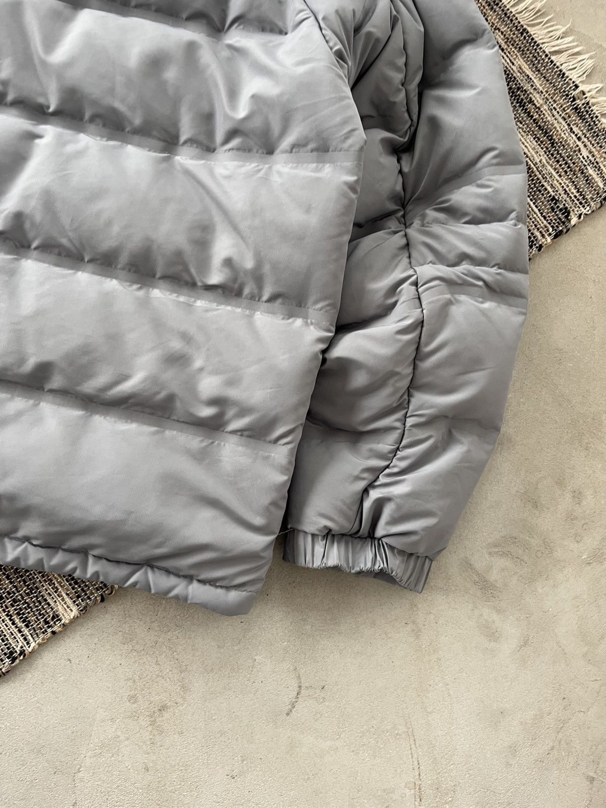 Nike Vintage Nike ACG Outdoor Blue Down Jacket Avantgarde Y2K Size US L / EU 52-54 / 3 - 17 Thumbnail