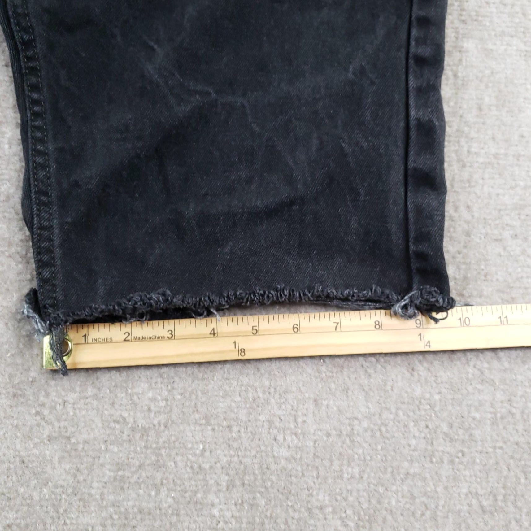 Levi's Levi's 505 Shorts Mens 38 Black Bermuda Distressed 10 Inseam 5-Pocket Zip Fly Denim Cotton Regular Inseam 10 in Mens Size US 38 / EU 54 - 3 Thumbnail
