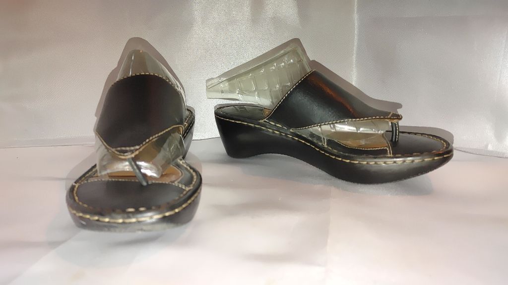 Born Born Emmy Sandals Size 7 Size US 7 / IT 37 - 6 Thumbnail
