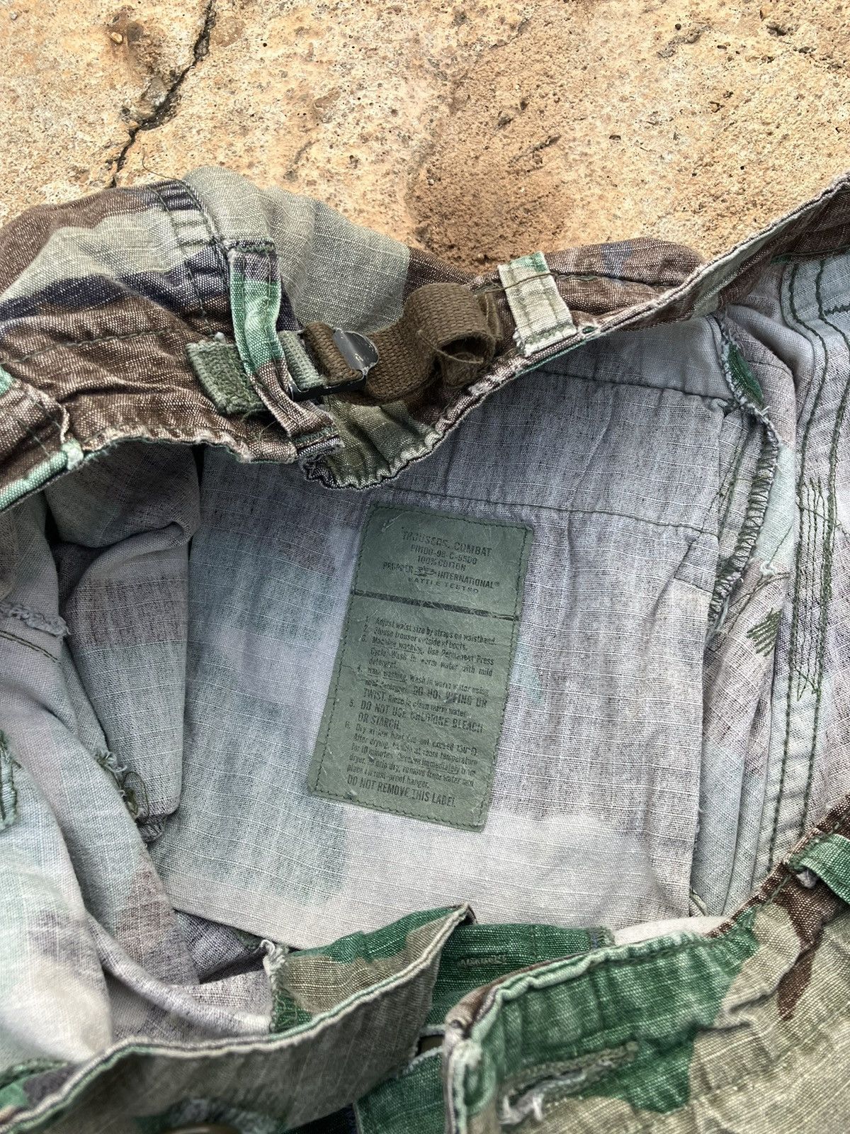 Woodlands Custom Short Vintage military cargo pants 1998‘s Size US 32 / EU 48 - 4 Thumbnail