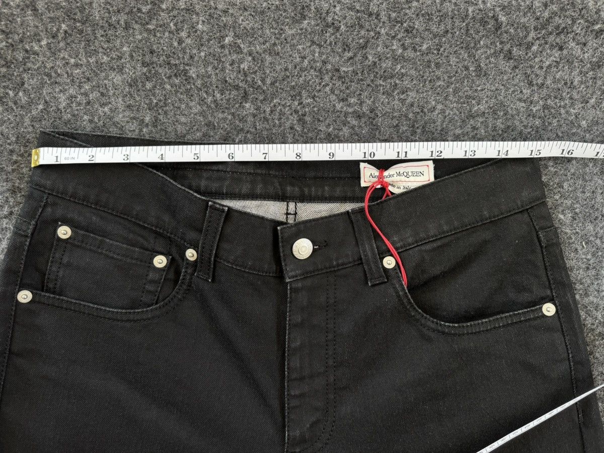 Alexander McQueen Alexander McQueen slim denim jeans black 30 x 32 Size US 30 / EU 46 - 10 Thumbnail