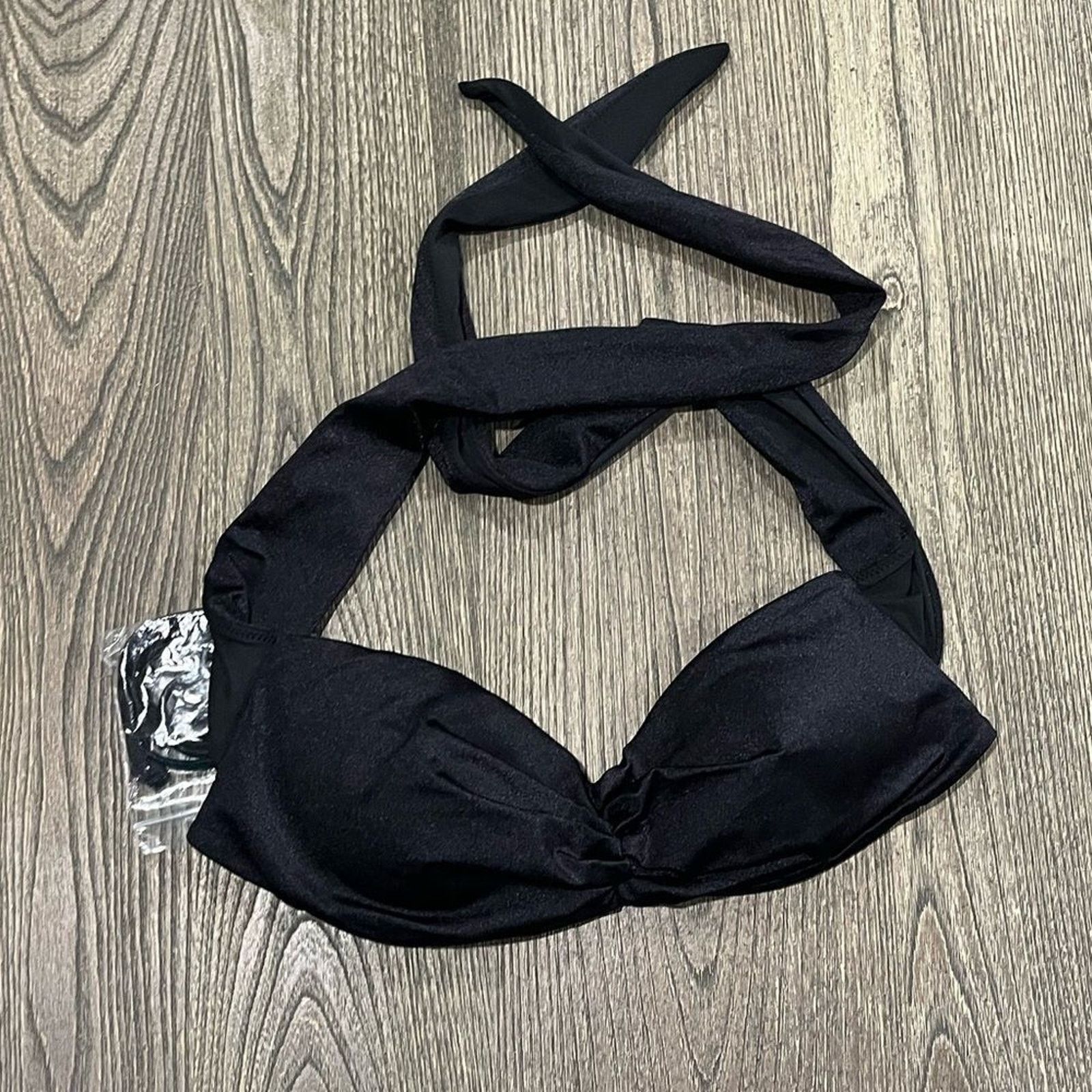 Victoria's Secret NWOT Victoria’s Secret Swimwear Bikini Top Halter Size ONE SIZE - 1 Thumbnail