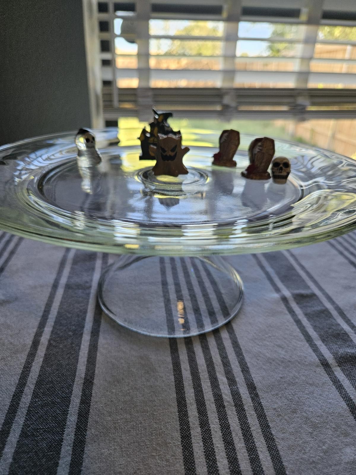 Designer Clear glass cake stand, very durable, no defects Size ONE SIZE - 5 Thumbnail