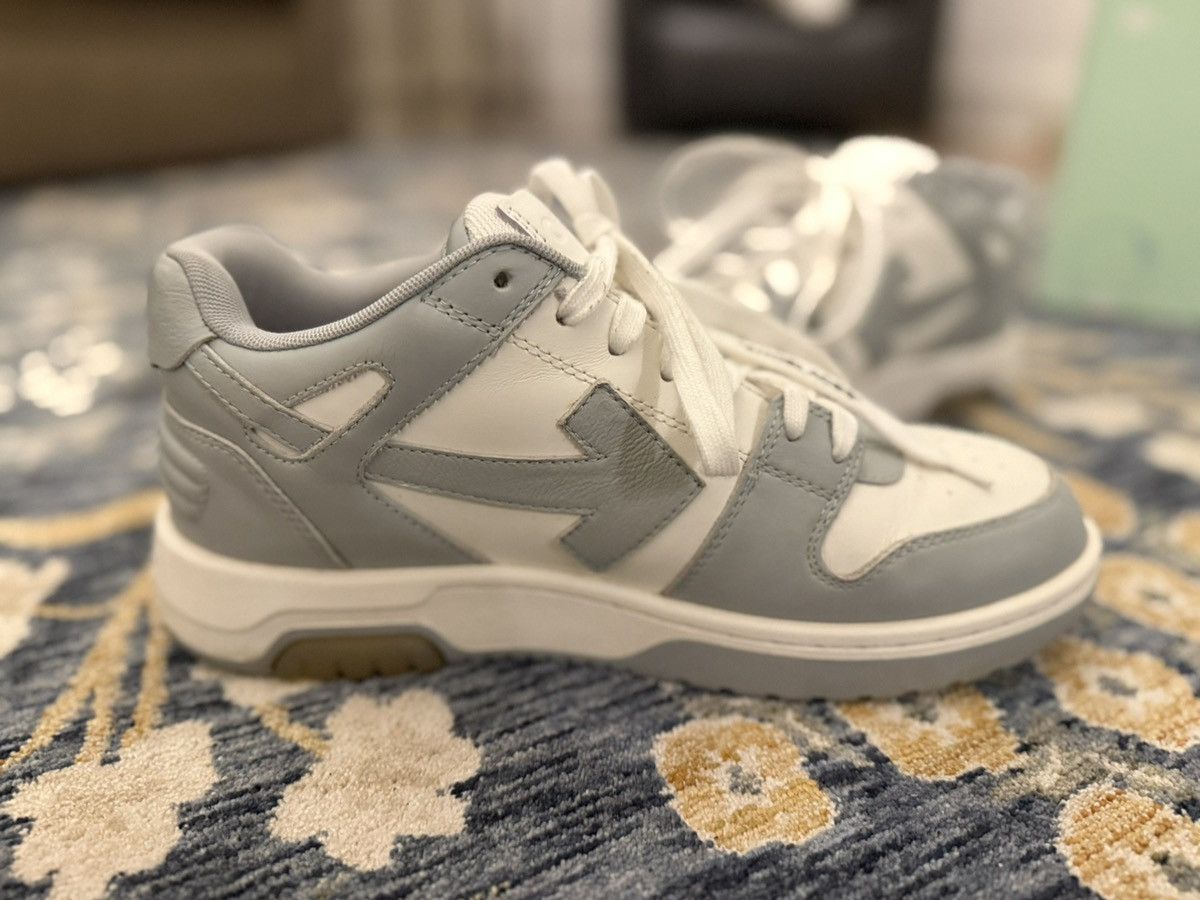 Off-White Off-white out of office Size US 8.5 / IT 38.5 - 5 Thumbnail