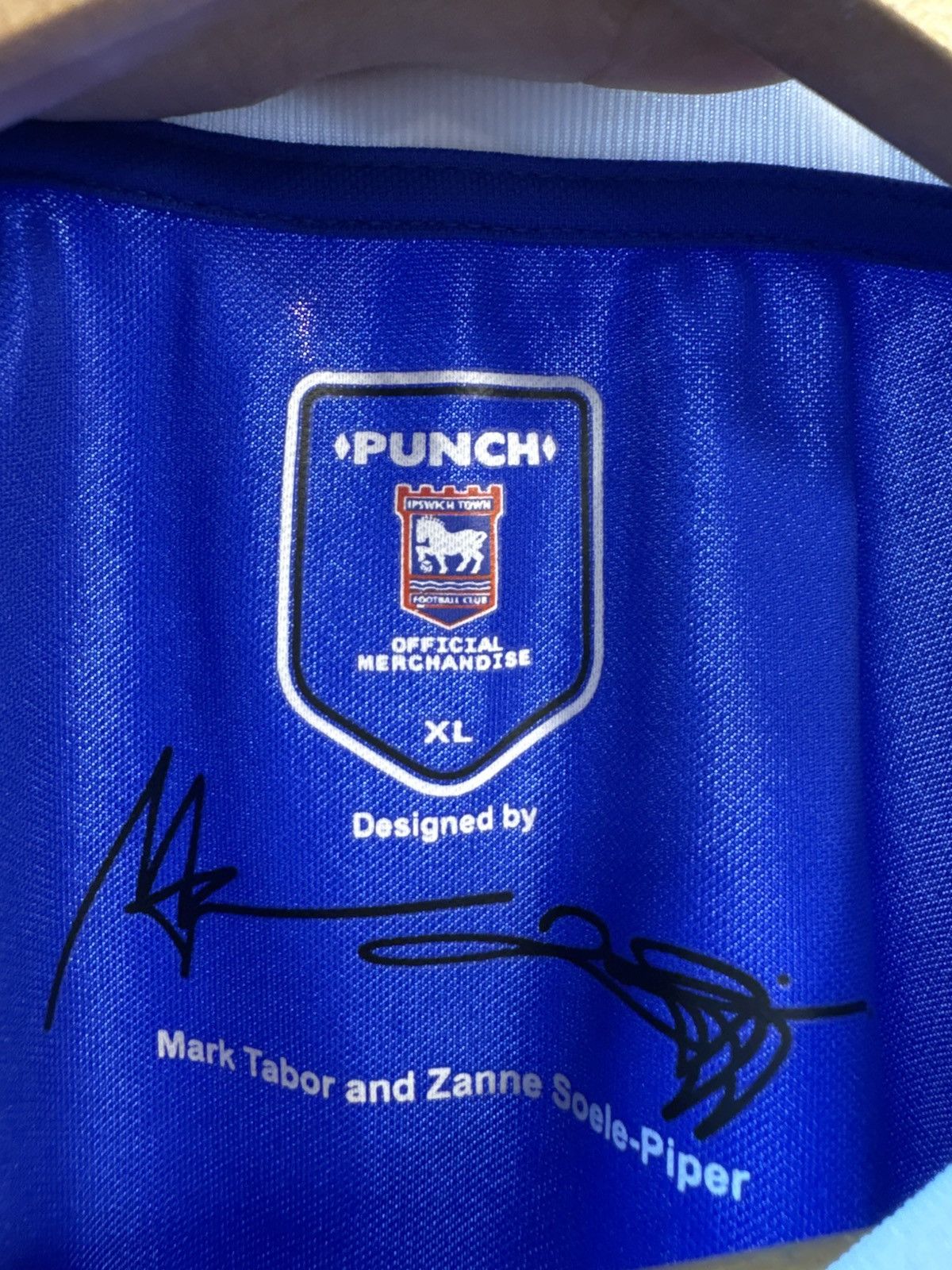 Other Vintage 2005-2007 Ipswich Town Home Kit Signed Shirt Size US XL / EU 56 / 4 - 5 Thumbnail