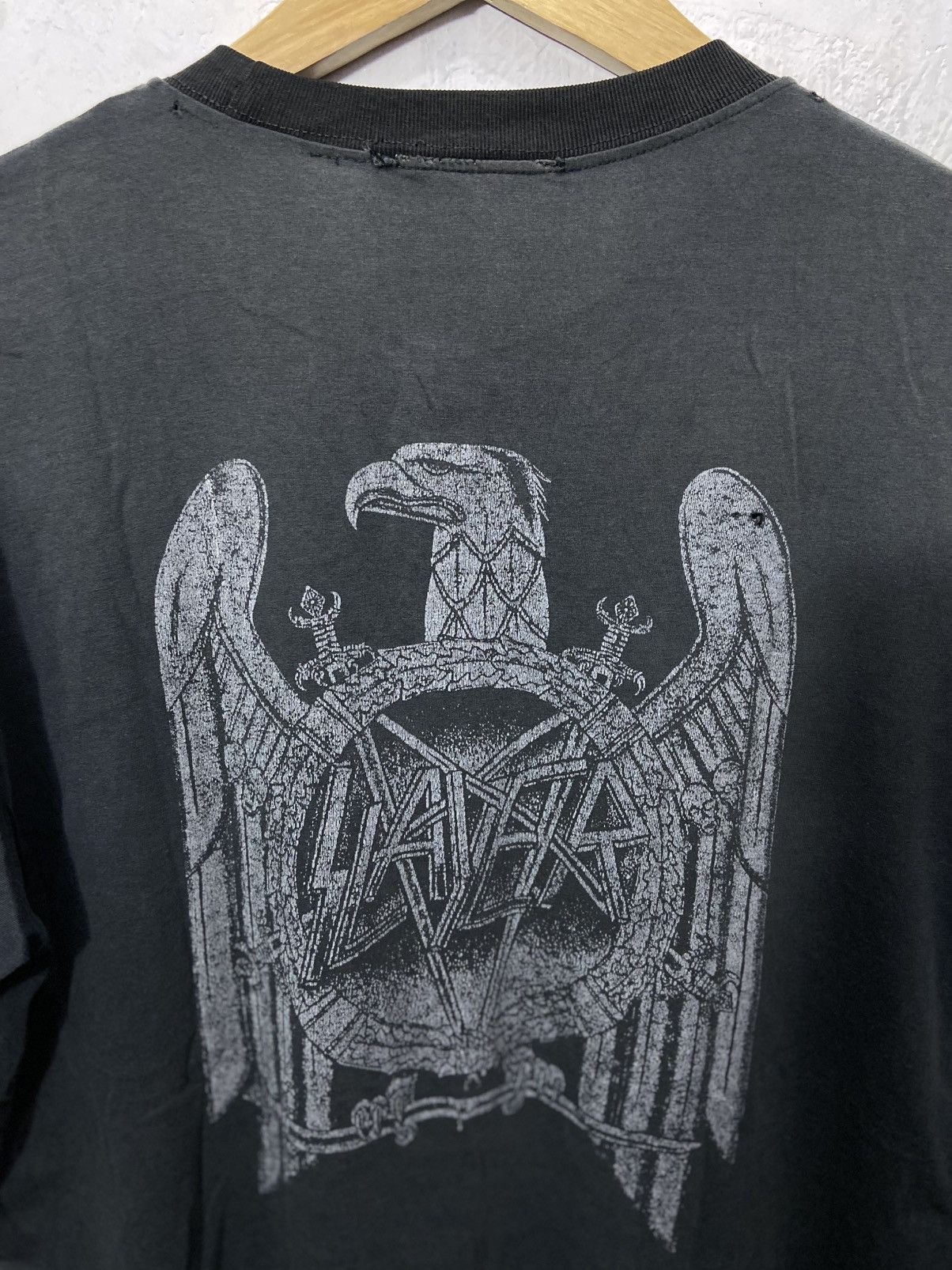 Band Tees Vintage Thrashed Sun Faded Slayer Tshirt 90s Size US XL / EU 56 / 4 - 12 Thumbnail