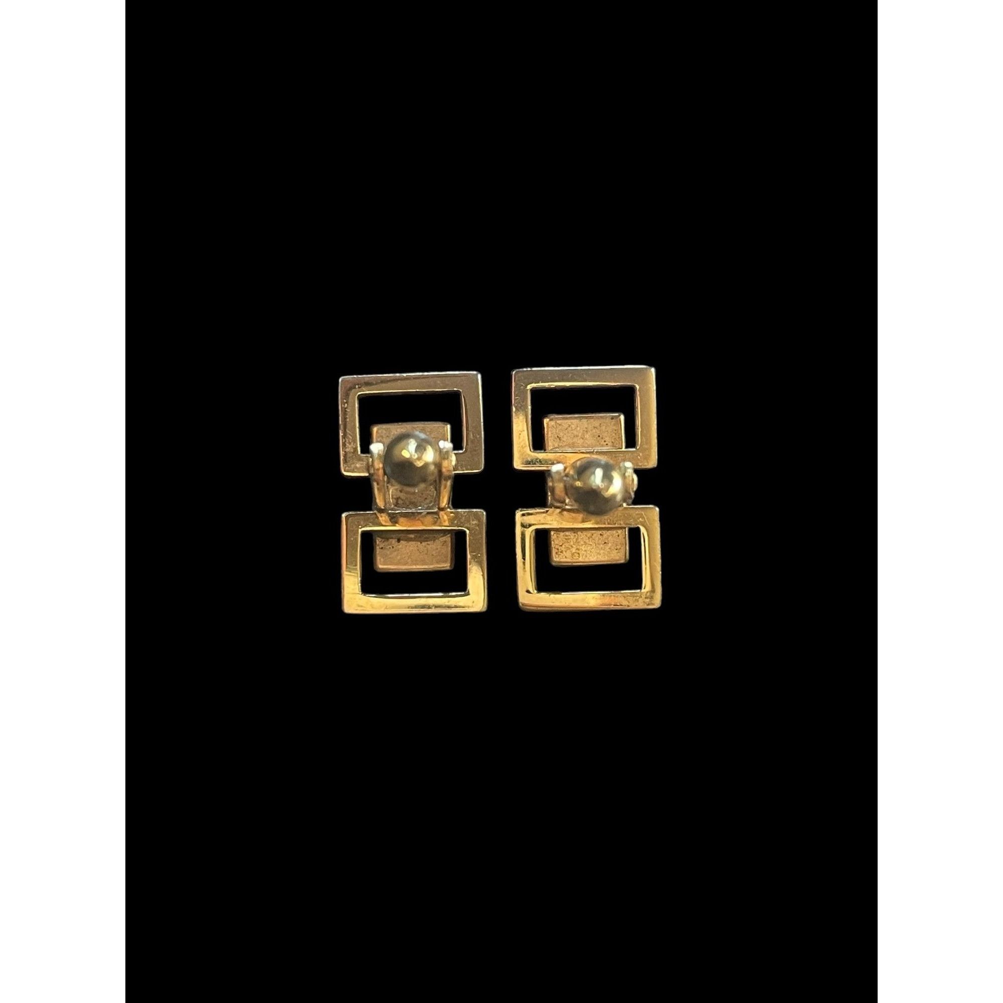 Jewelry × Vintage Vintage Gold Tone Cufflinks with Red Glass or Gemstone Inlay Size ONE SIZE - 2 Thumbnail