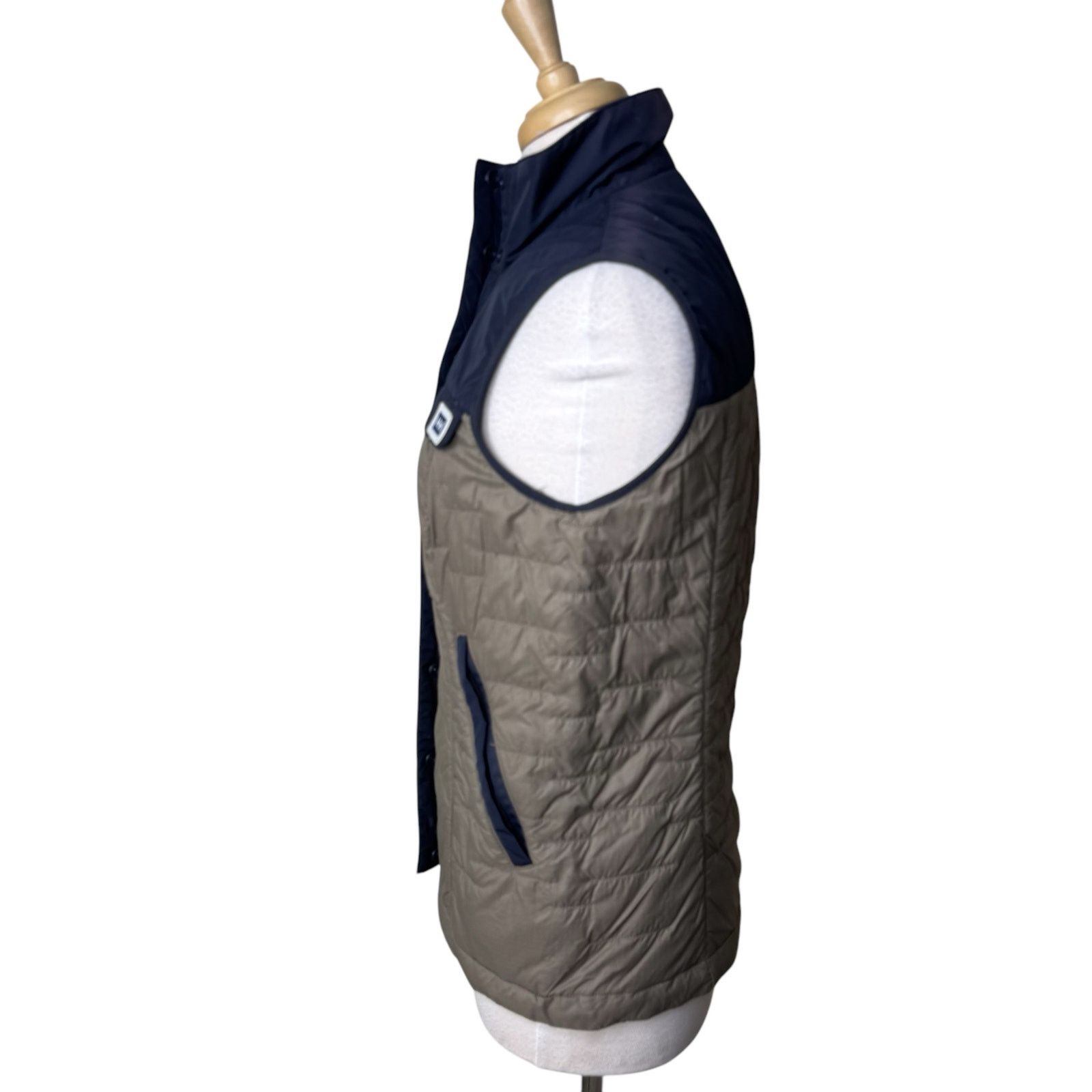 Helly Hansen Helly Hansen Movatn Wool Insulated Vest Fallen Rock MEDIUM Size M / US 6-8 / IT 42-44 - 4 Thumbnail