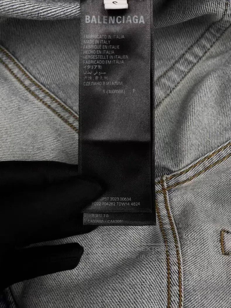 Balenciaga Balenciaga size S Distressed Washed Mini Skirt with Back L Size US 27 - 5 Thumbnail